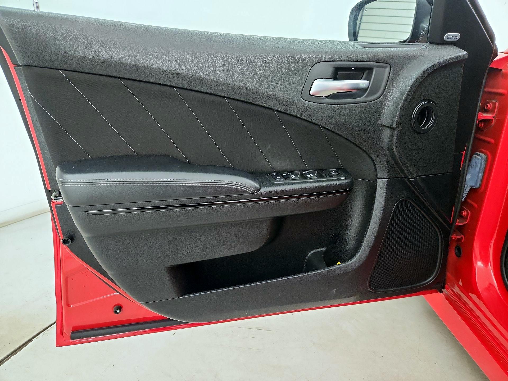 Thumbnail: 2022 Dodge Charger - 12