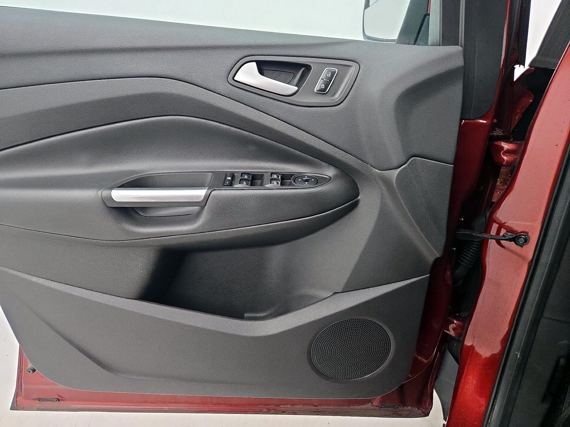 Thumbnail: 2016 Ford Escape - 12