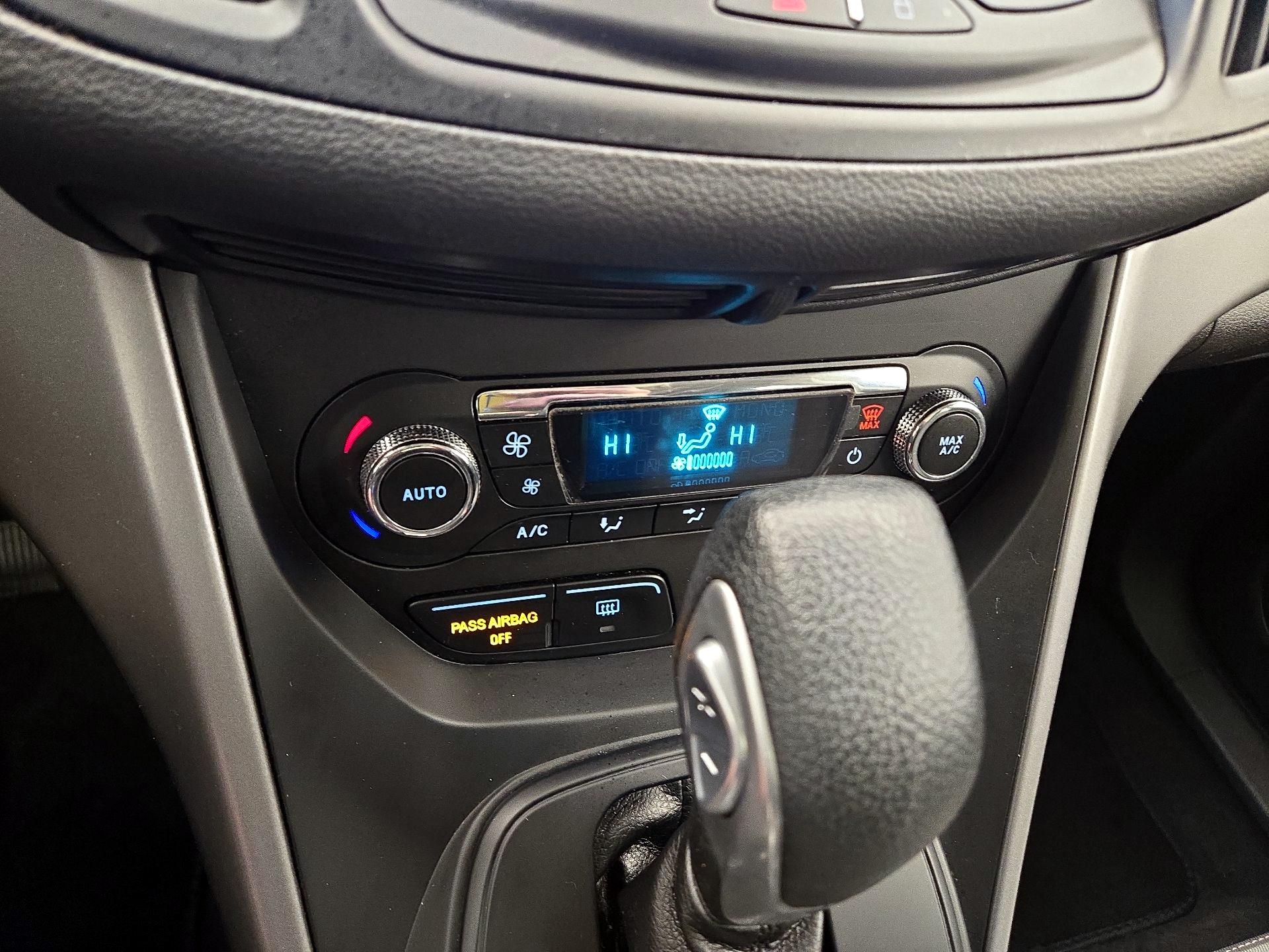 Thumbnail: 2016 Ford Escape - 16