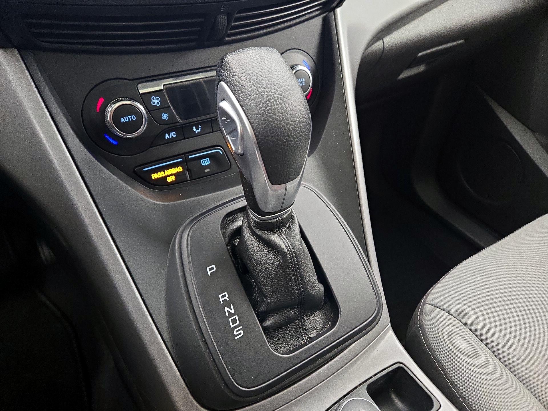 Thumbnail: 2016 Ford Escape - 17