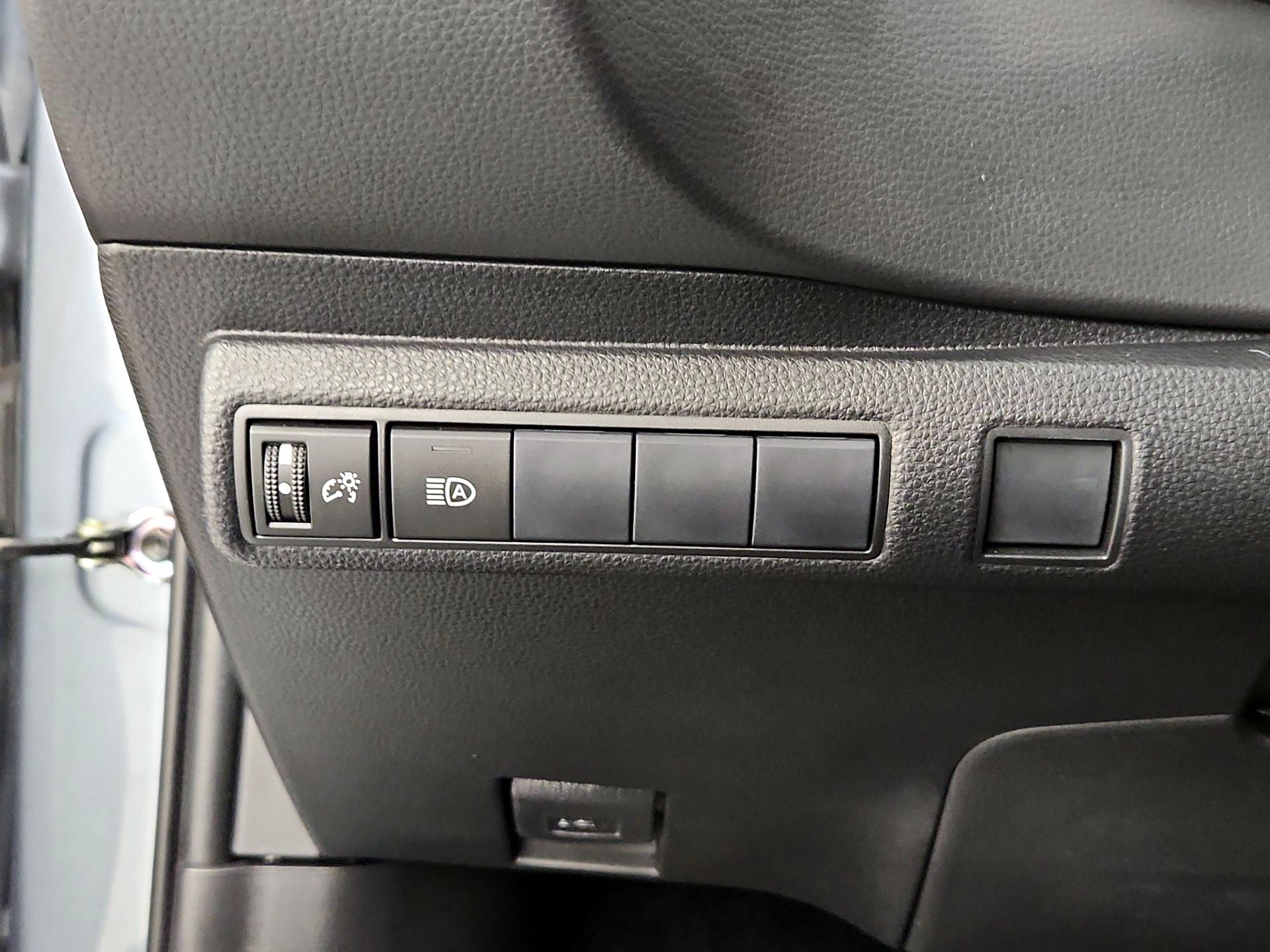 Thumbnail: 2020 Toyota Corolla - 13