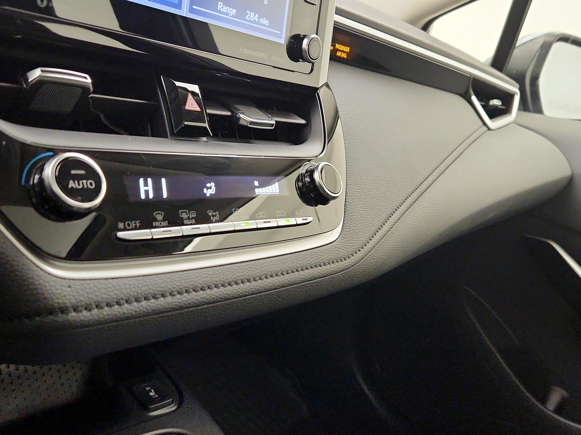 Thumbnail: 2020 Toyota Corolla - 16