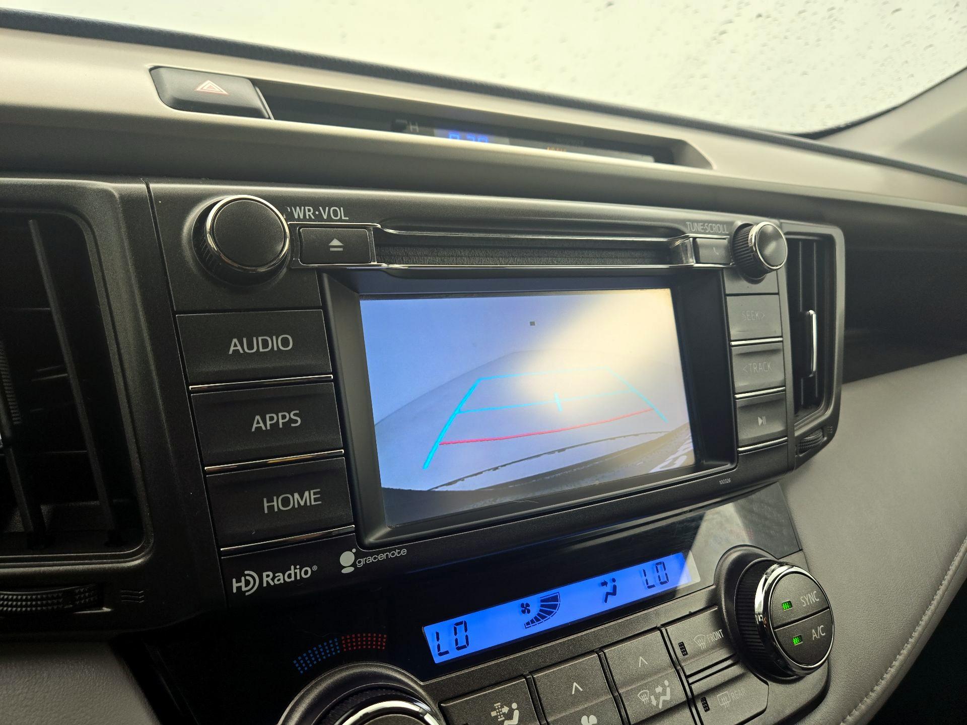 Thumbnail: 2015 Toyota RAV4 - 14