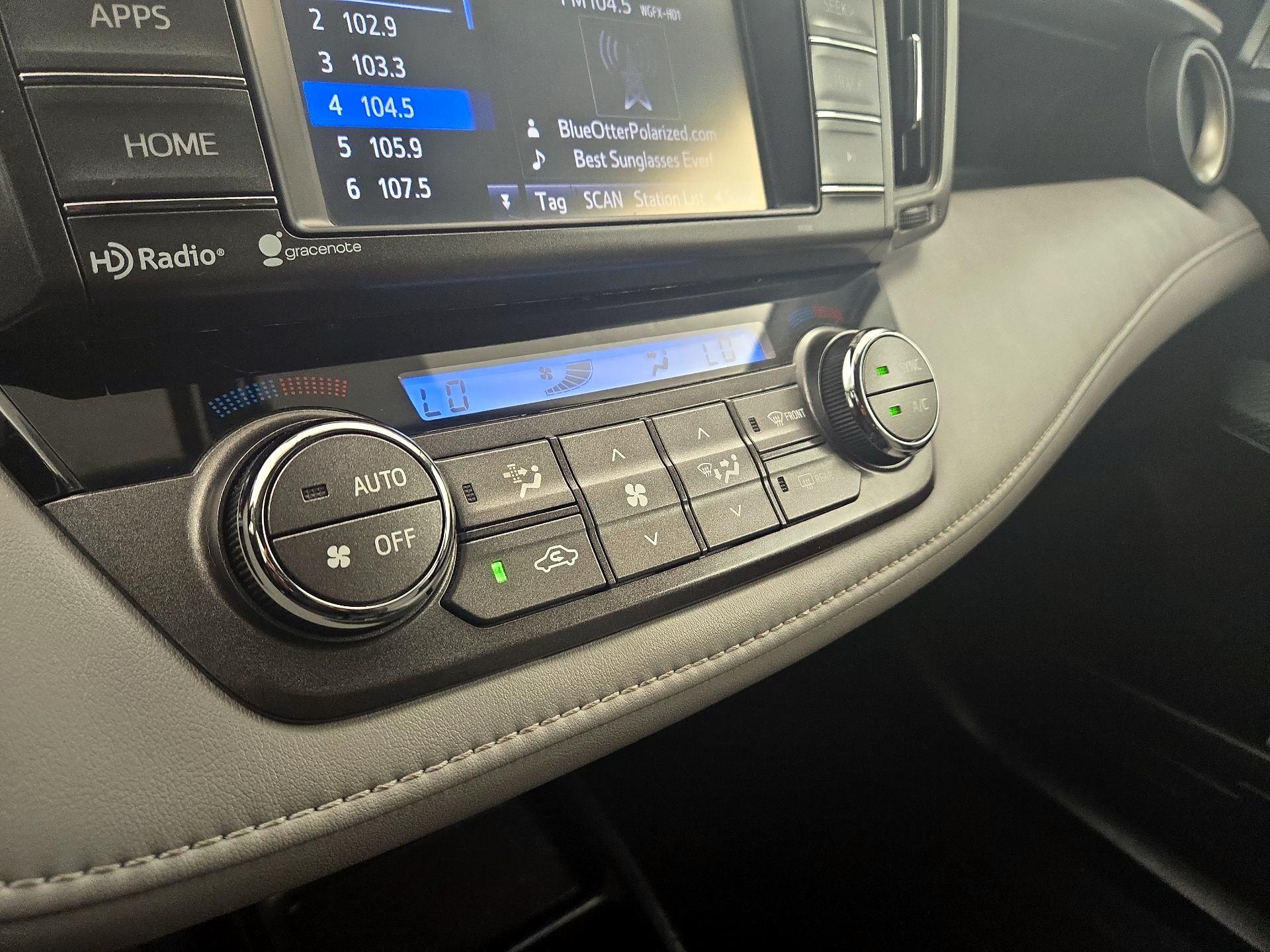 Thumbnail: 2015 Toyota RAV4 - 16