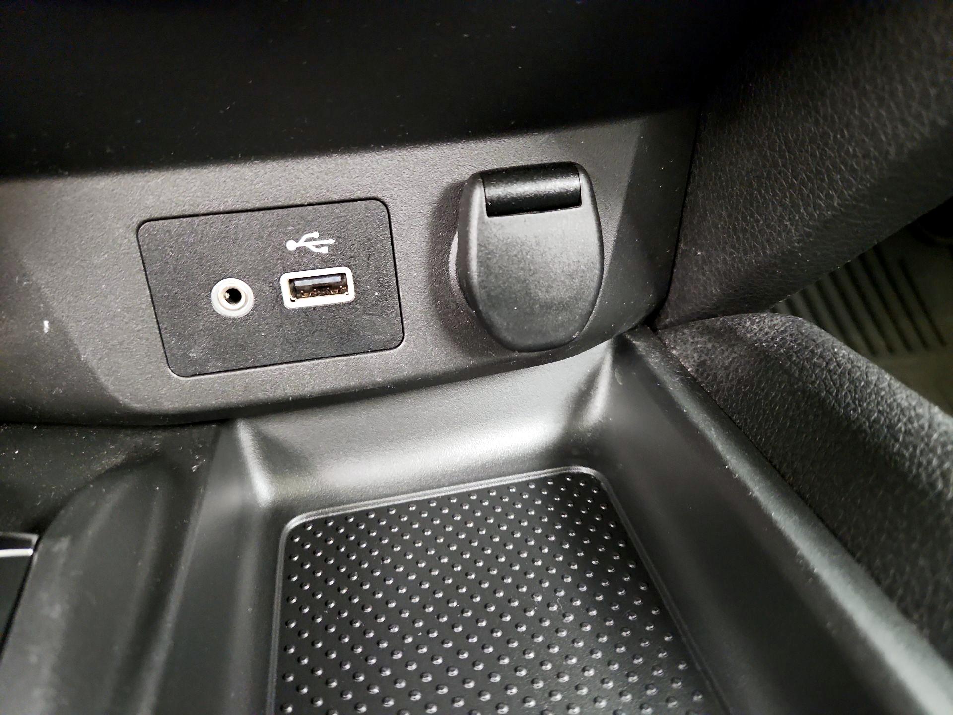 Thumbnail: 2019 Nissan Rogue - 19