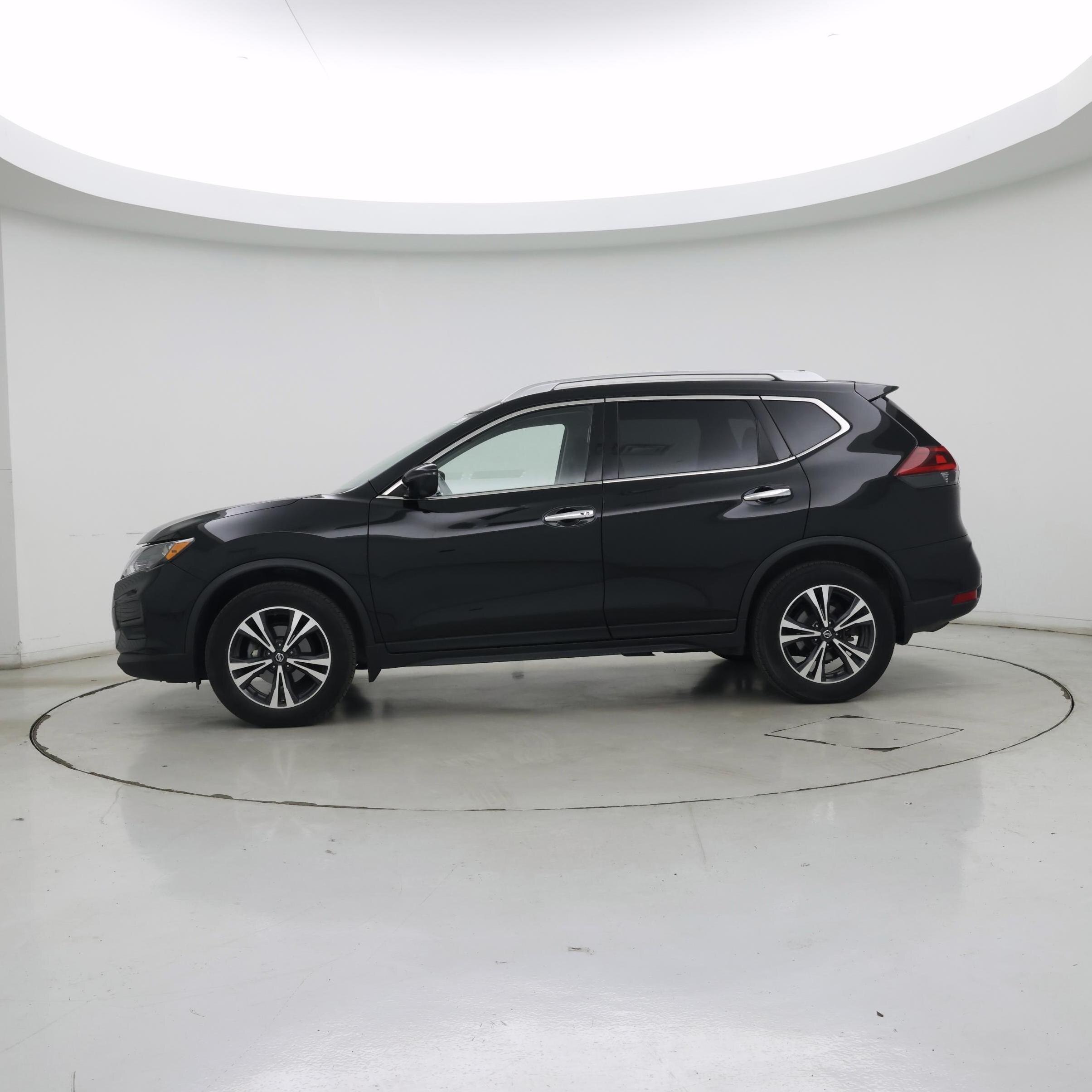 Thumbnail: 2019 Nissan Rogue - 3