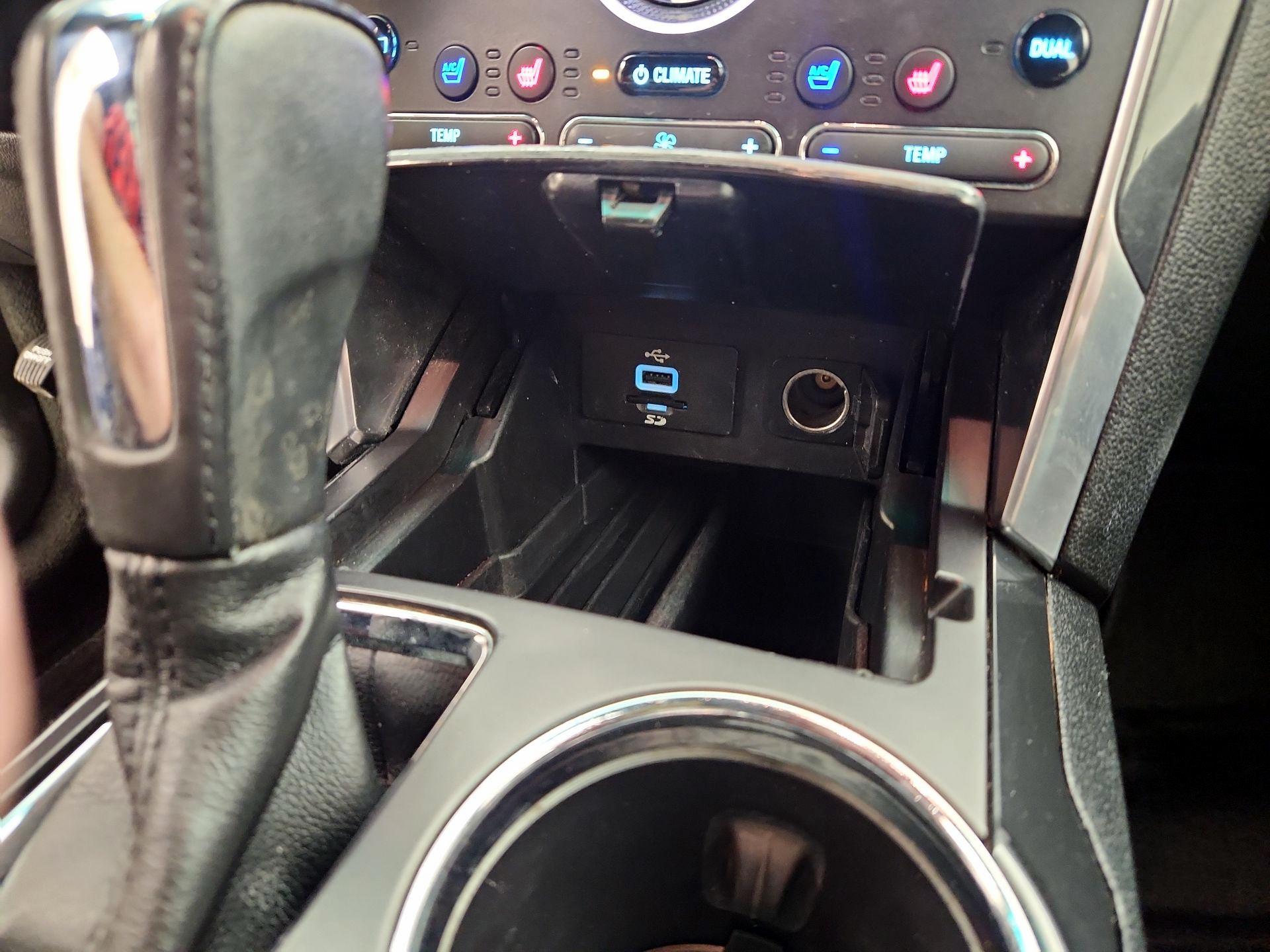 Thumbnail: 2016 Ford Explorer - 18