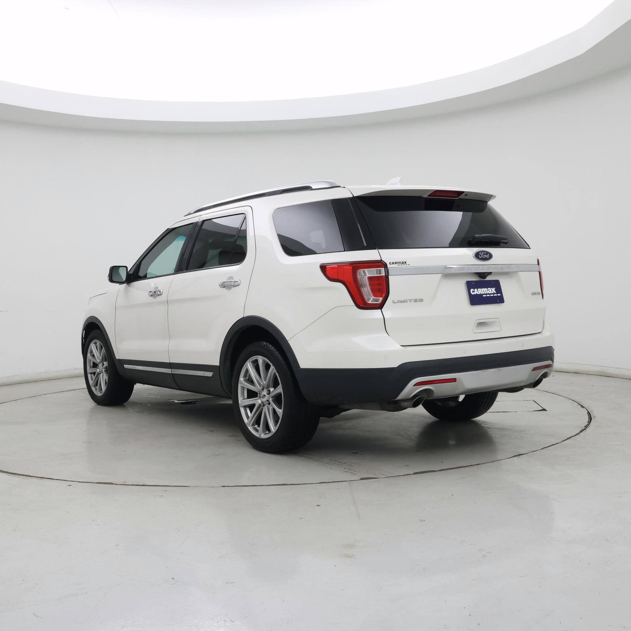 Thumbnail: 2016 Ford Explorer - 2
