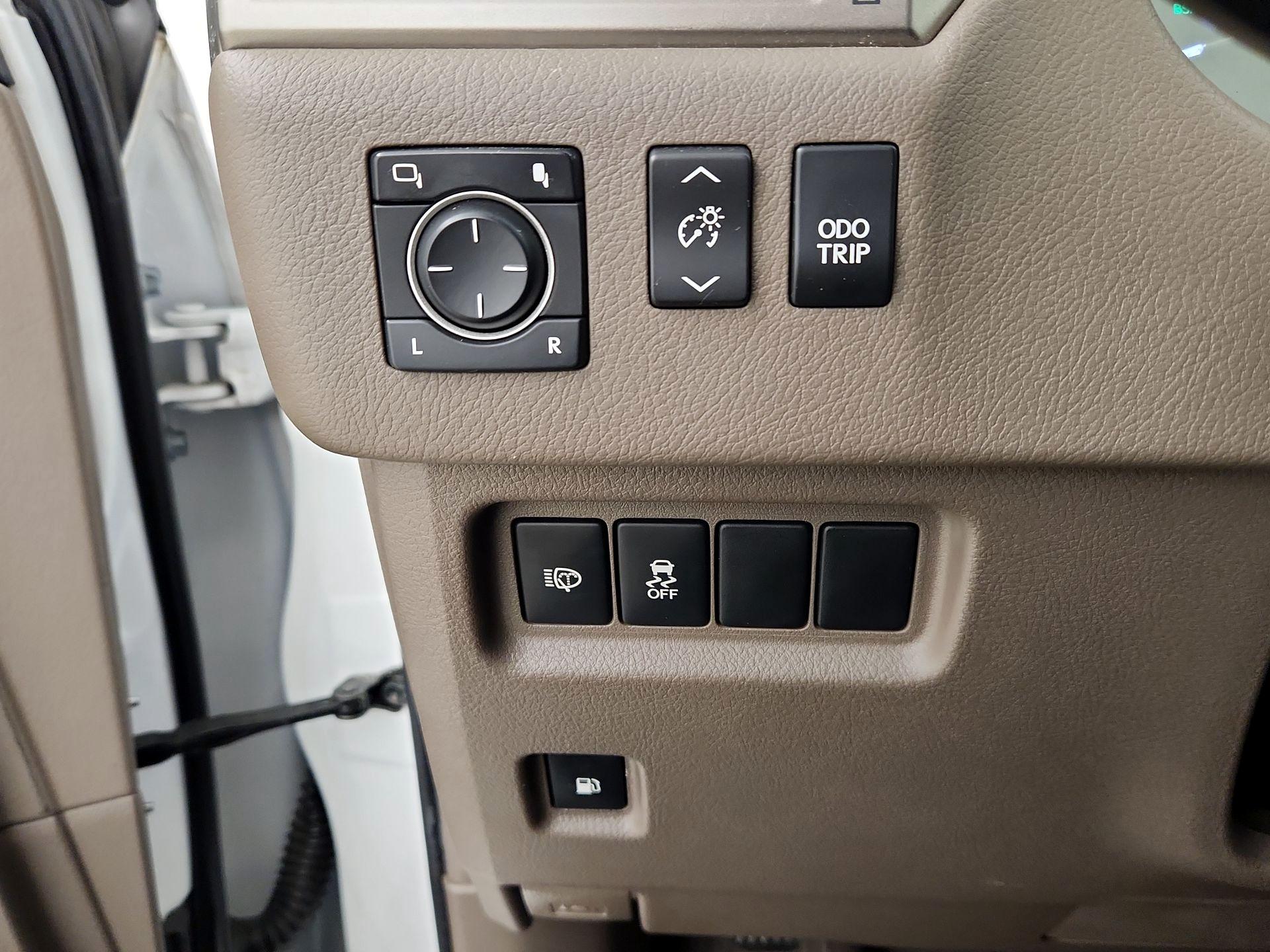 Thumbnail: 2017 Lexus GX - 13