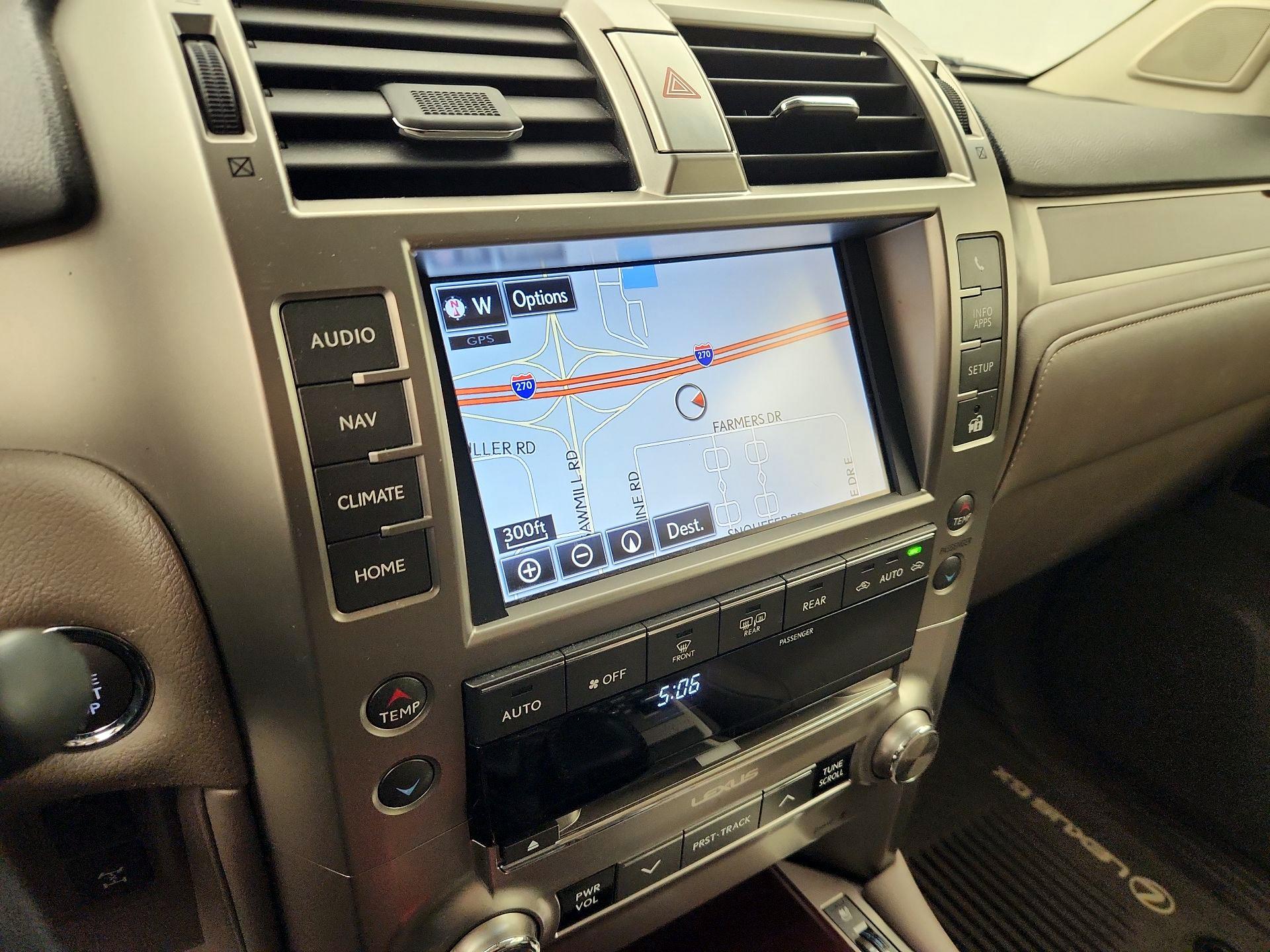 Thumbnail: 2017 Lexus GX - 14