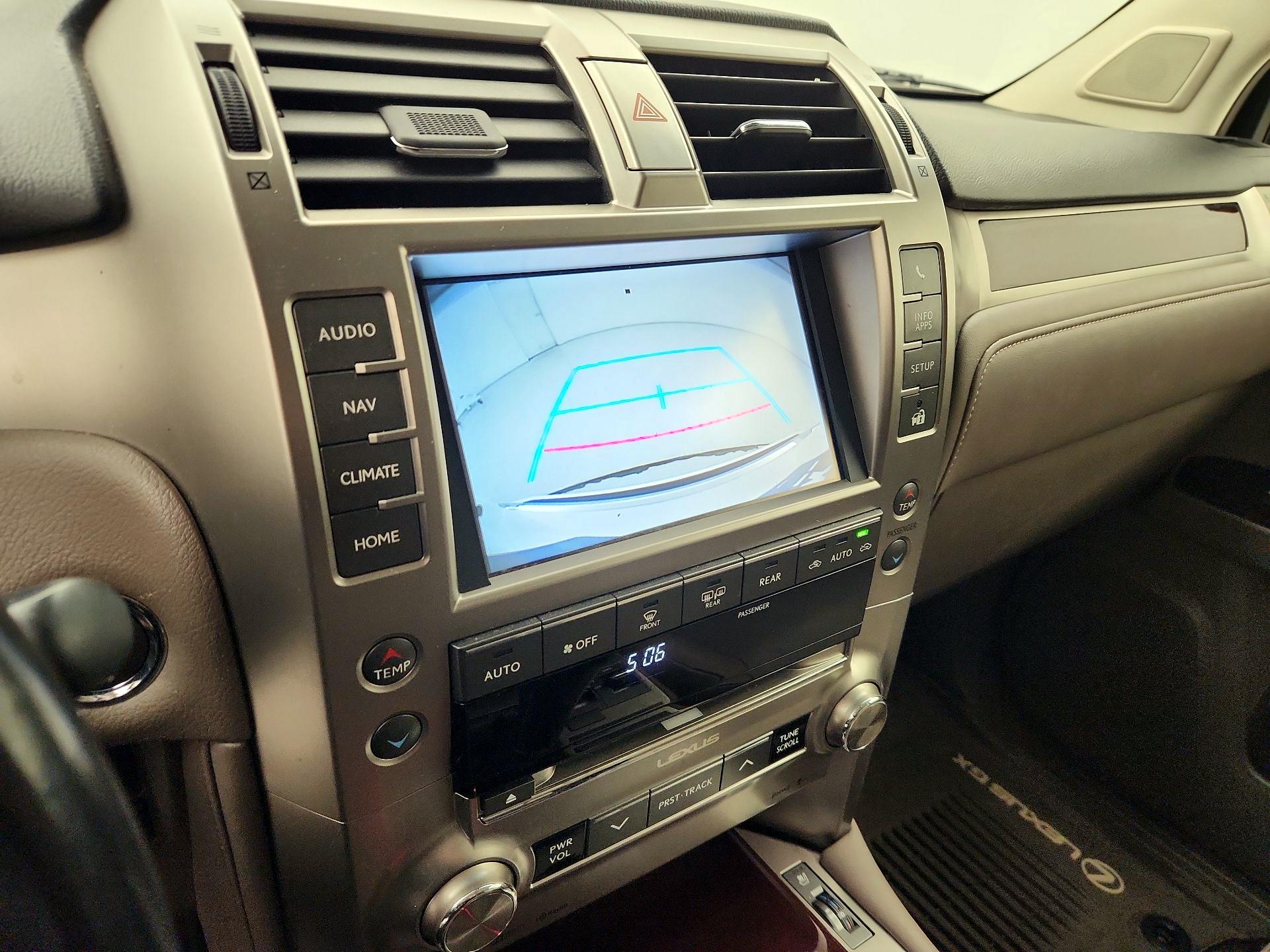 Thumbnail: 2017 Lexus GX - 15