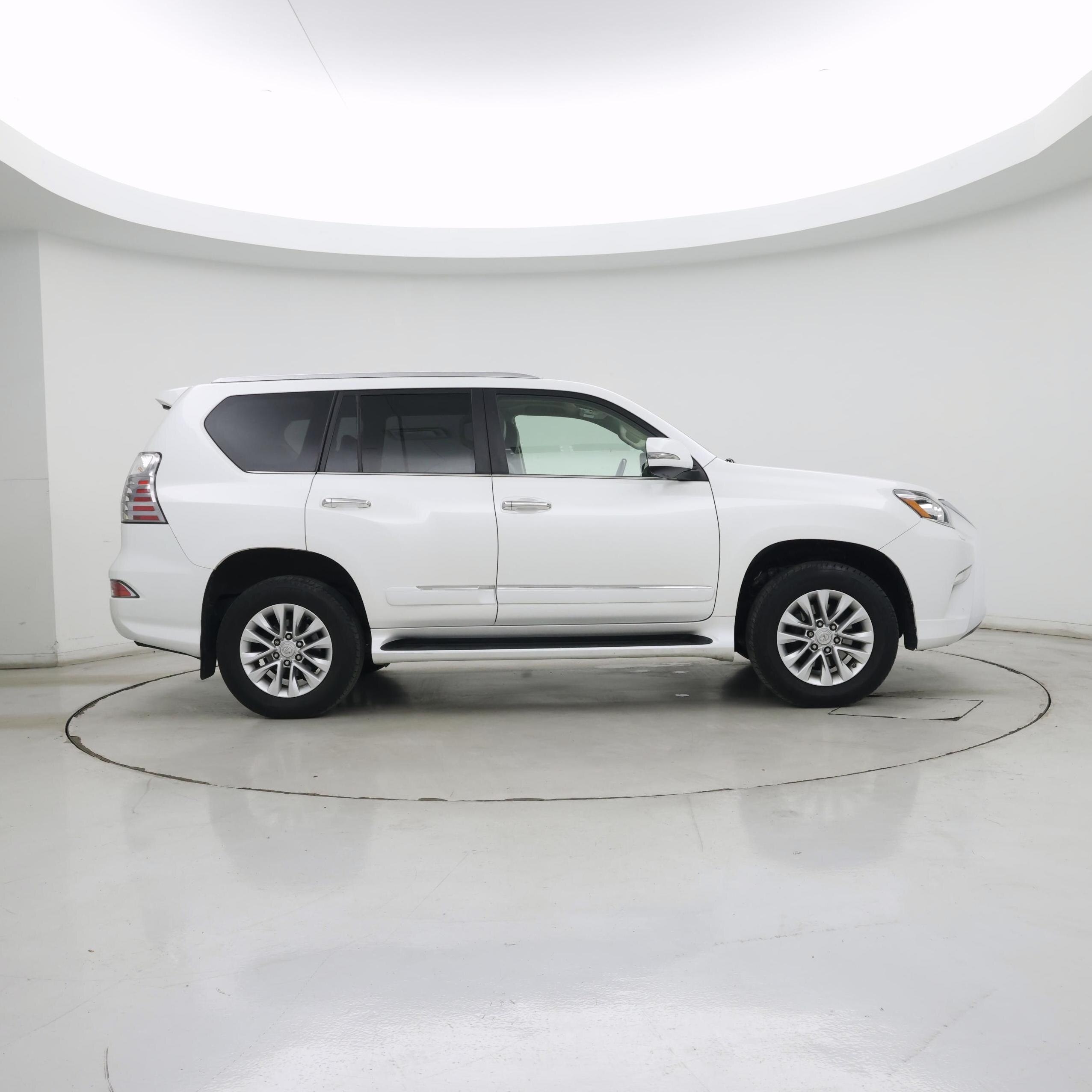 Thumbnail: 2017 Lexus GX - 7