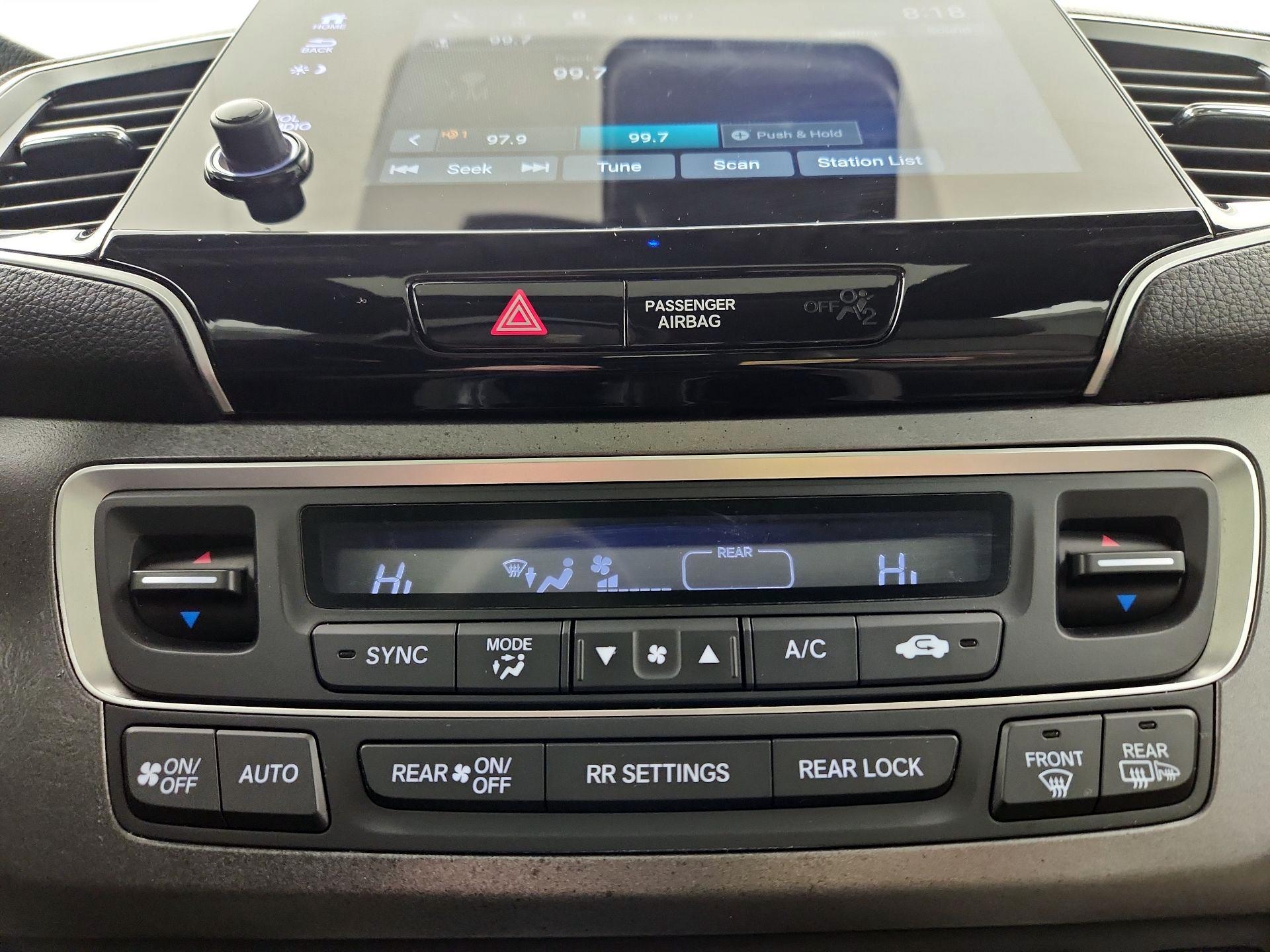 Thumbnail: 2020 Honda Pilot - 16