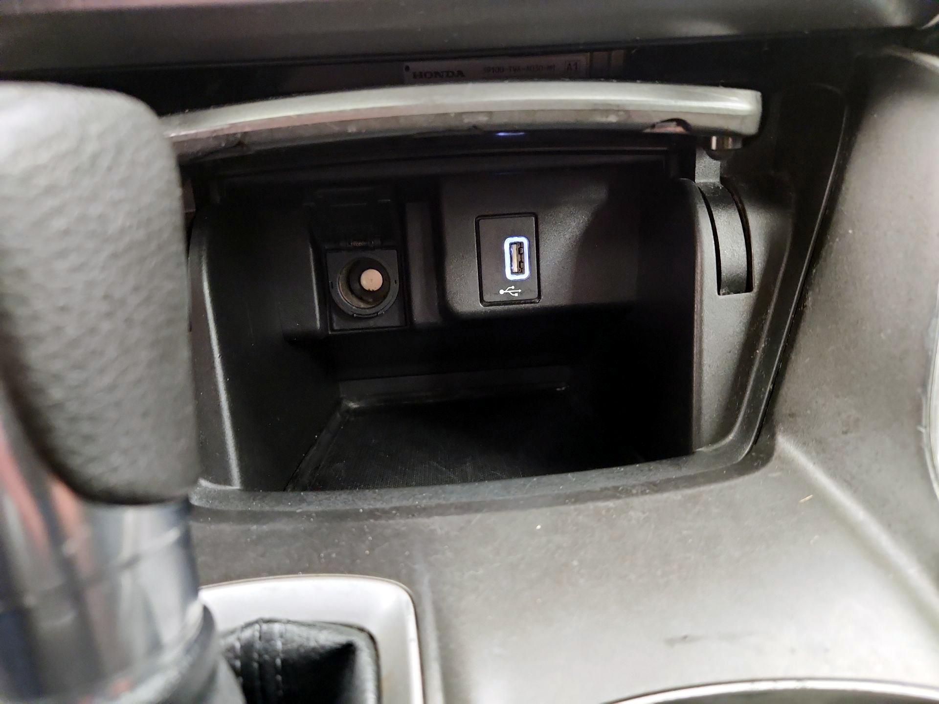 Thumbnail: 2018 Honda Accord - 18