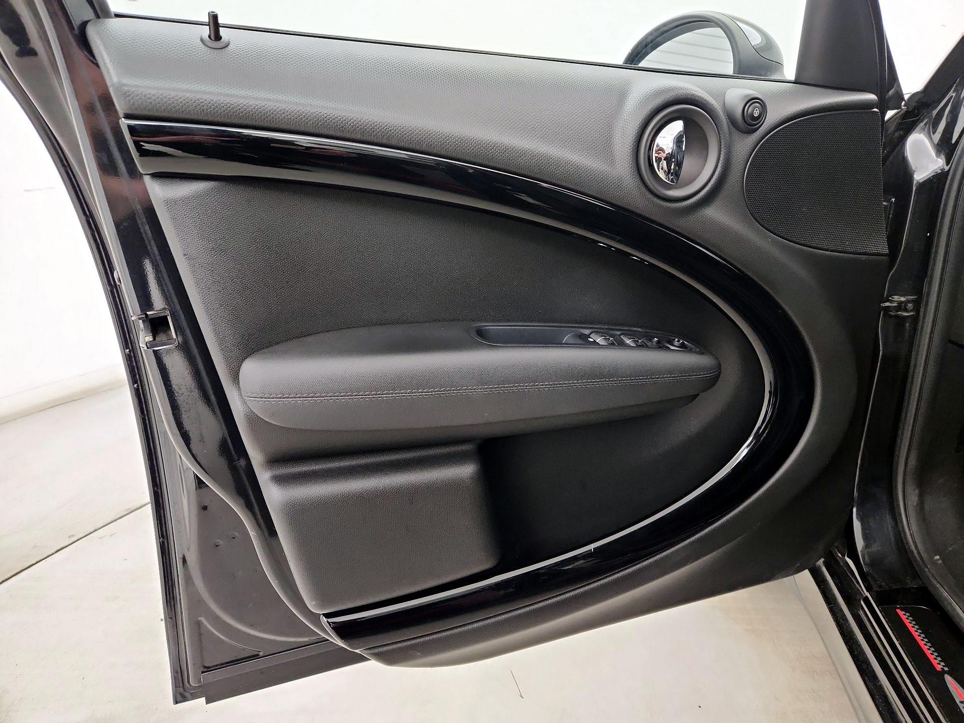 Thumbnail: 2016 MINI Cooper Countryman - 12