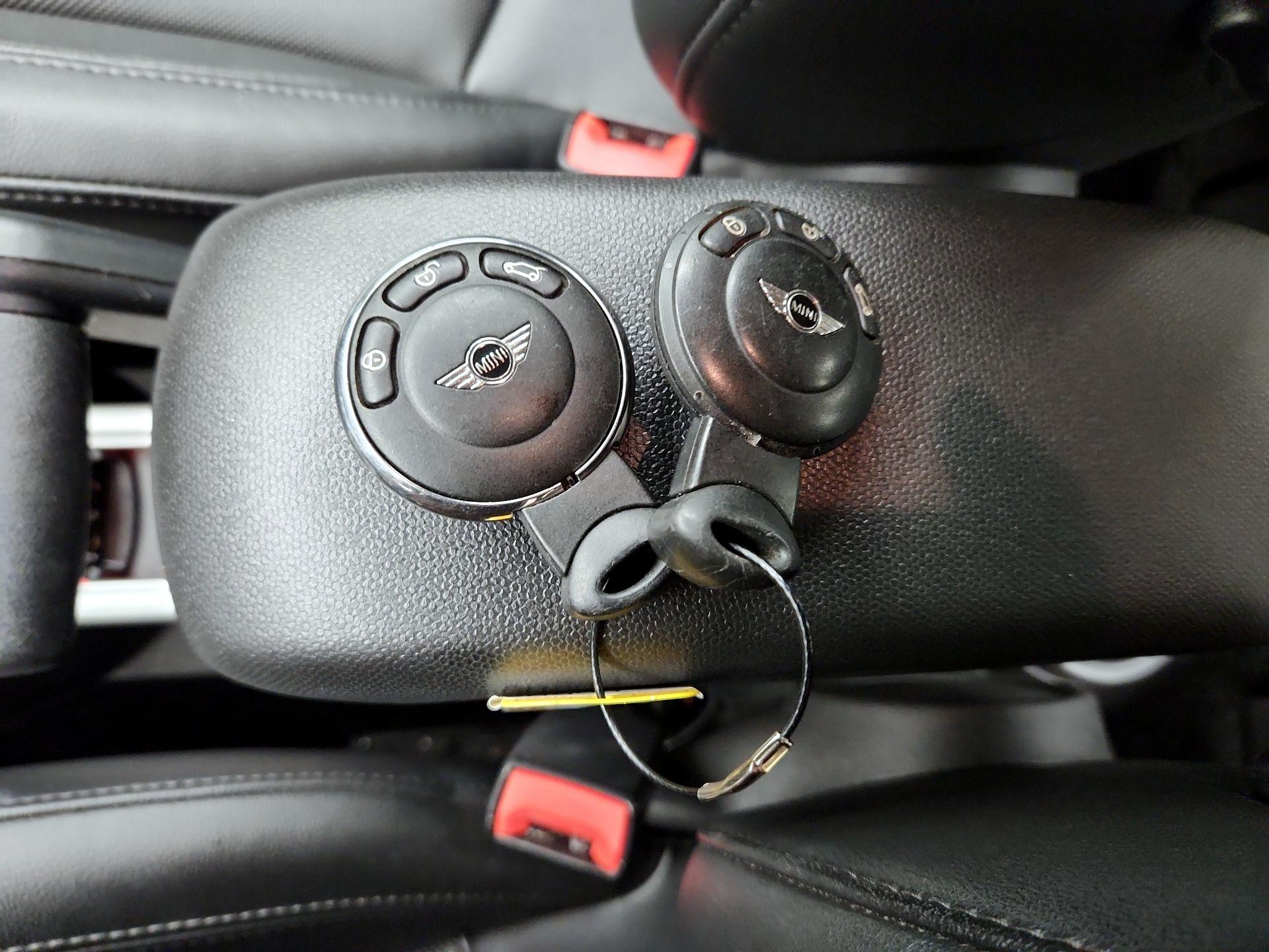 Thumbnail: 2016 MINI Cooper Countryman - 20