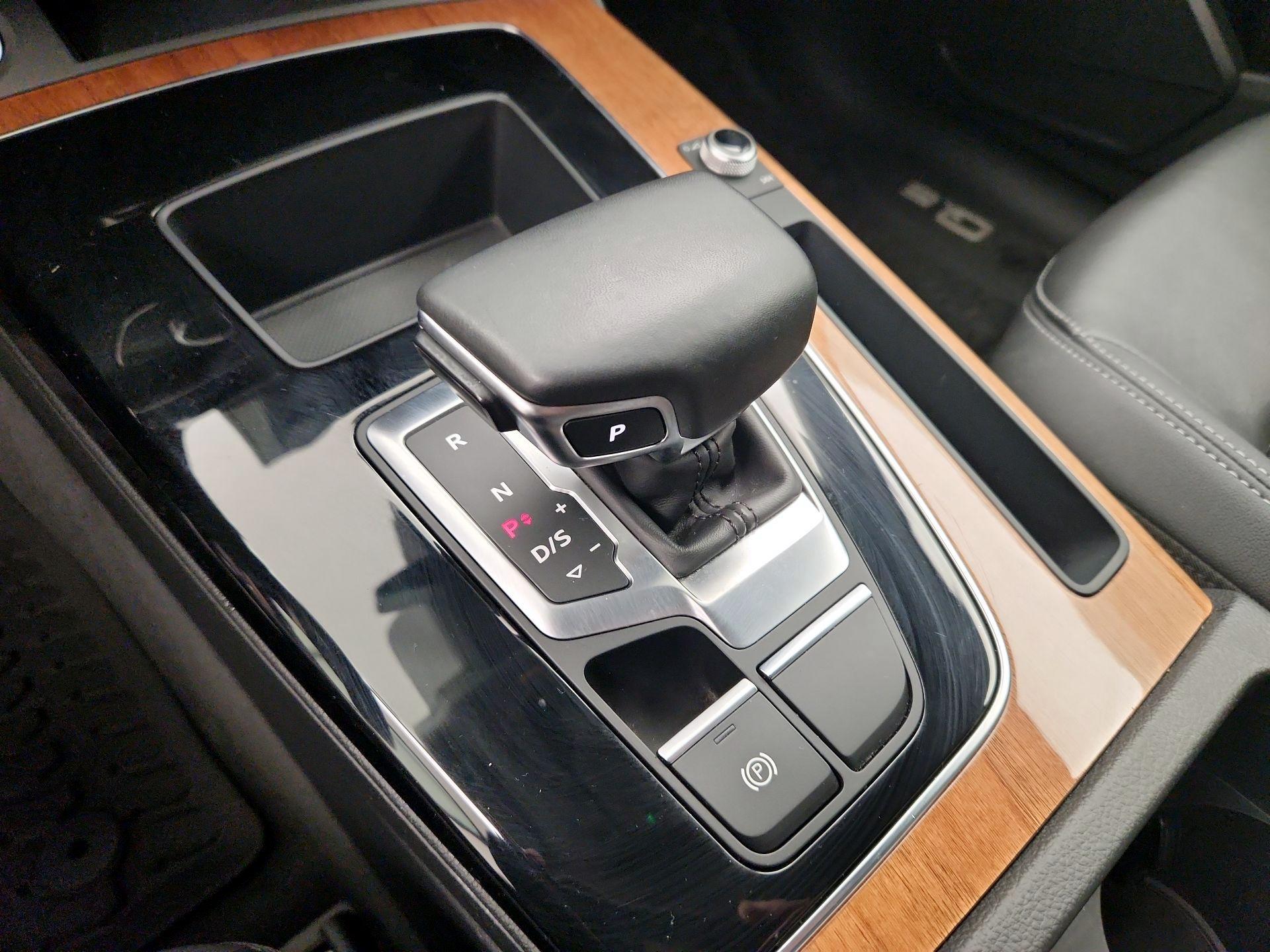 Thumbnail: 2021 Audi Q5 - 17