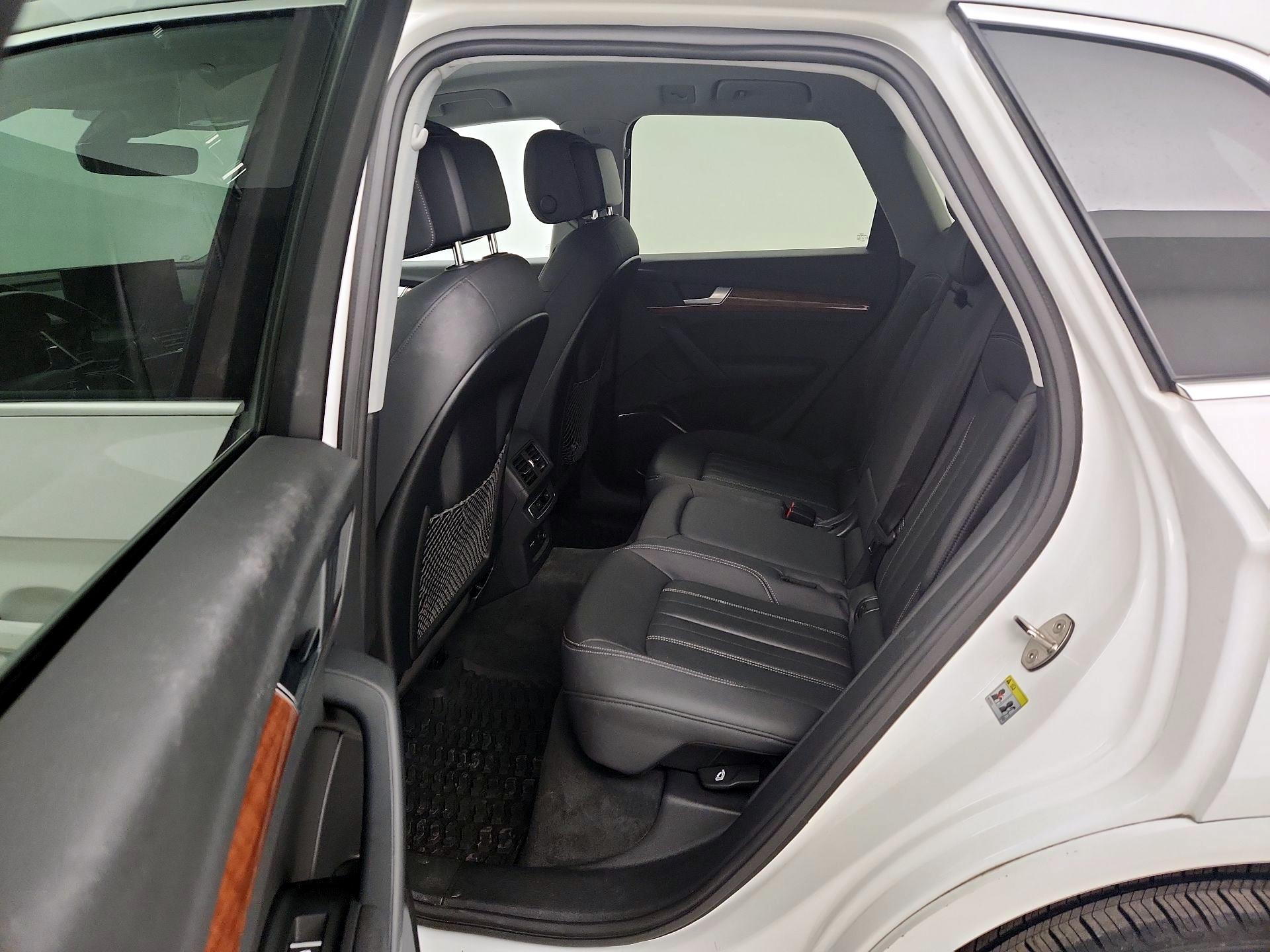 Thumbnail: 2021 Audi Q5 - 19