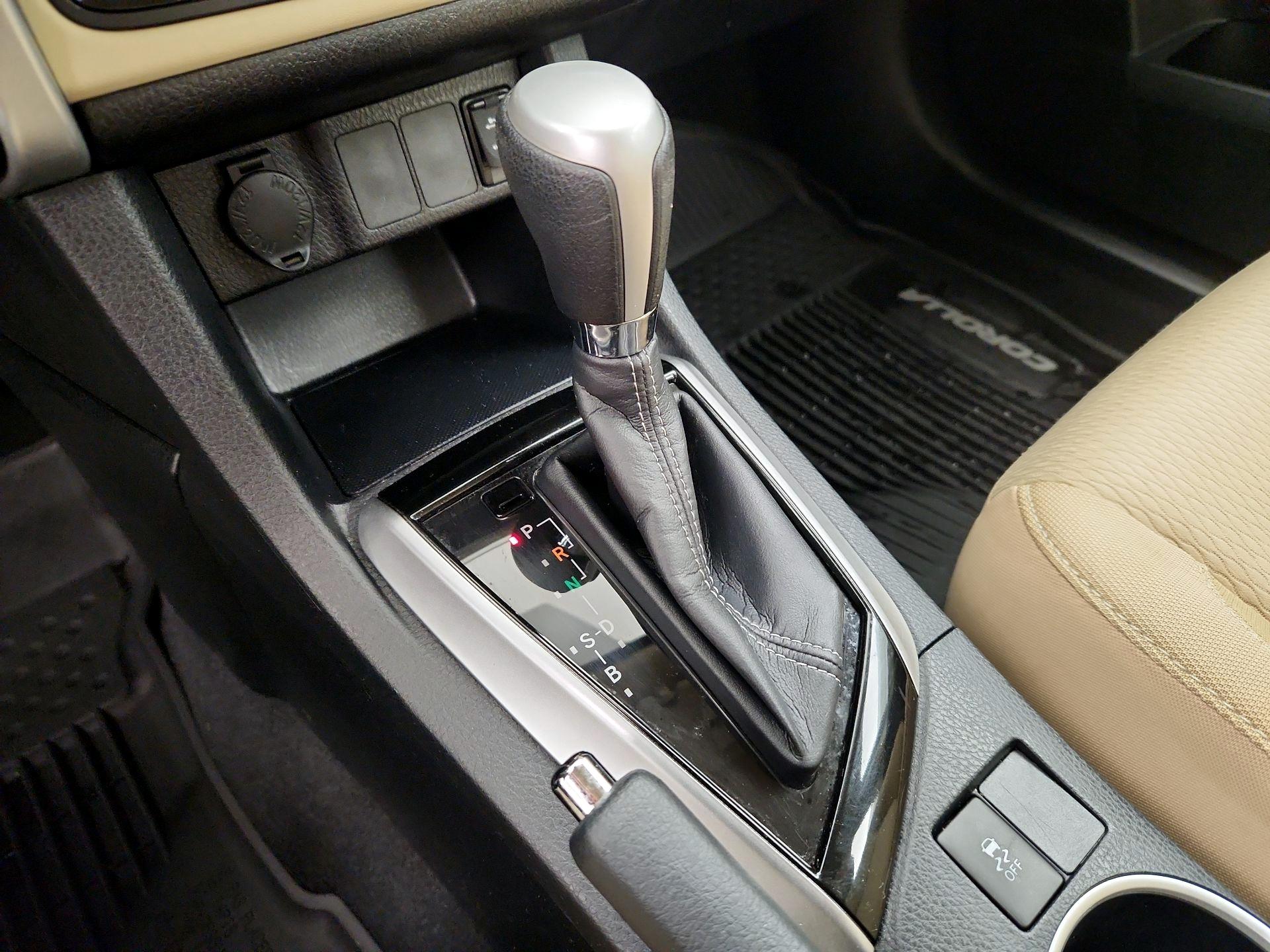 Thumbnail: 2017 Toyota Corolla - 17