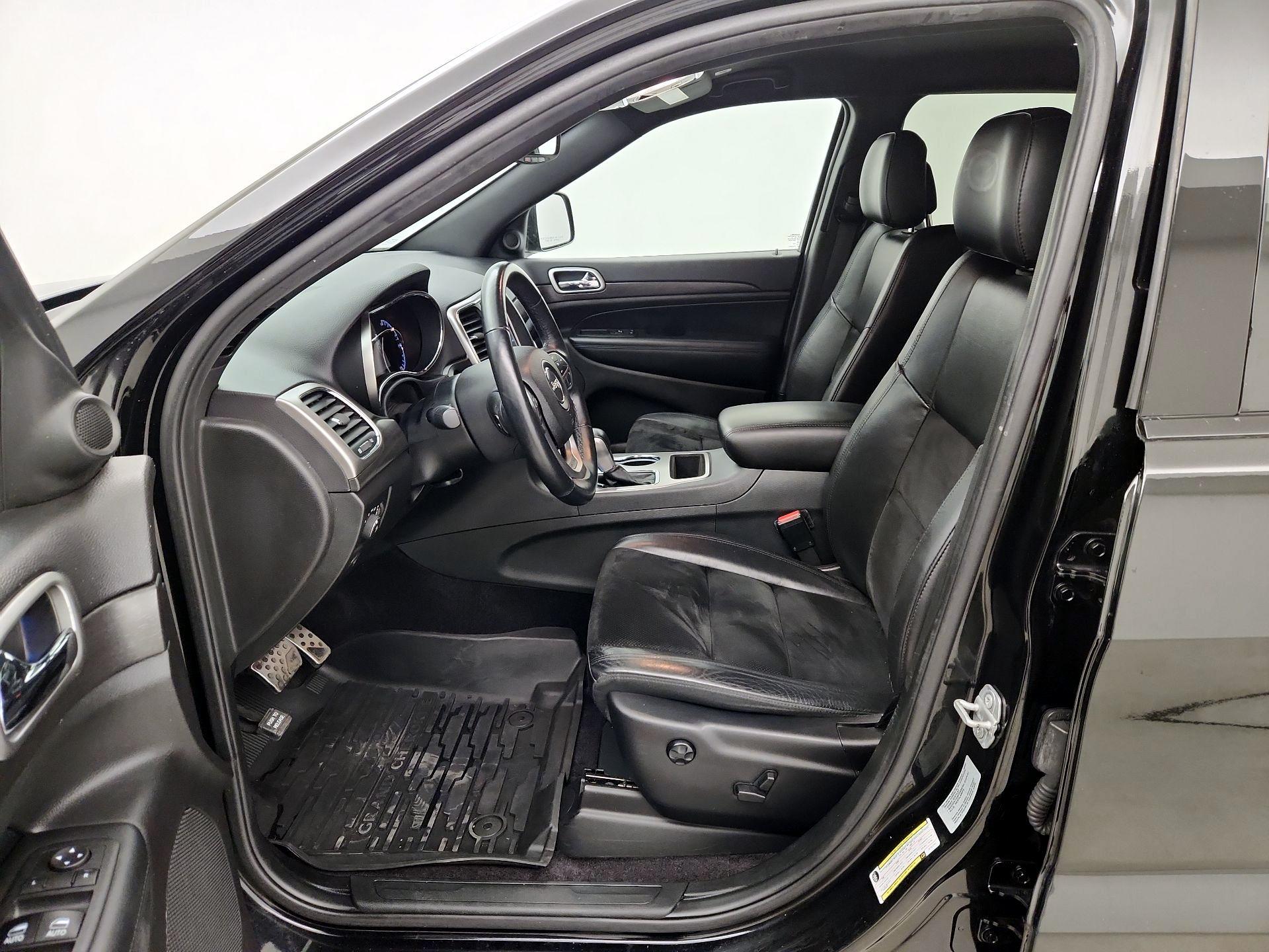 Thumbnail: 2018 Jeep Grand Cherokee - 11