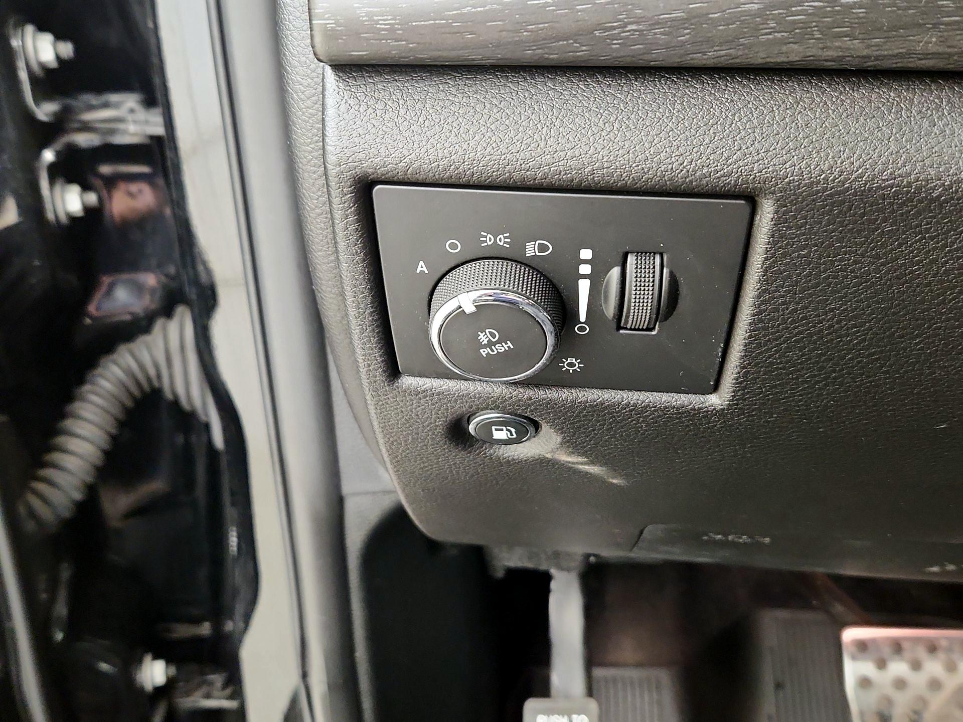 Thumbnail: 2018 Jeep Grand Cherokee - 13