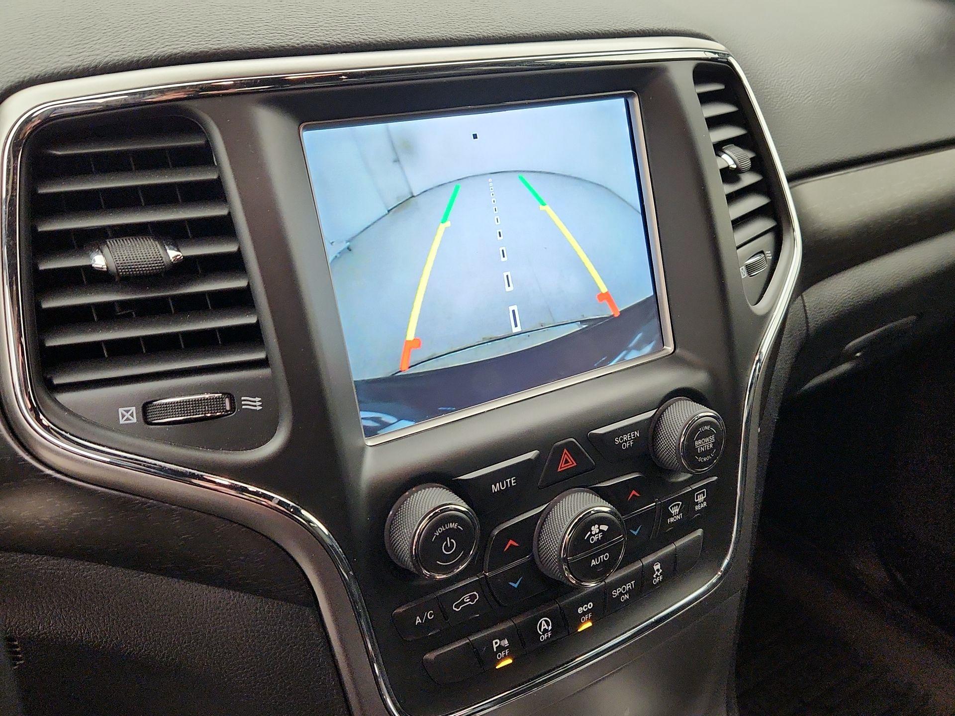 Thumbnail: 2018 Jeep Grand Cherokee - 15