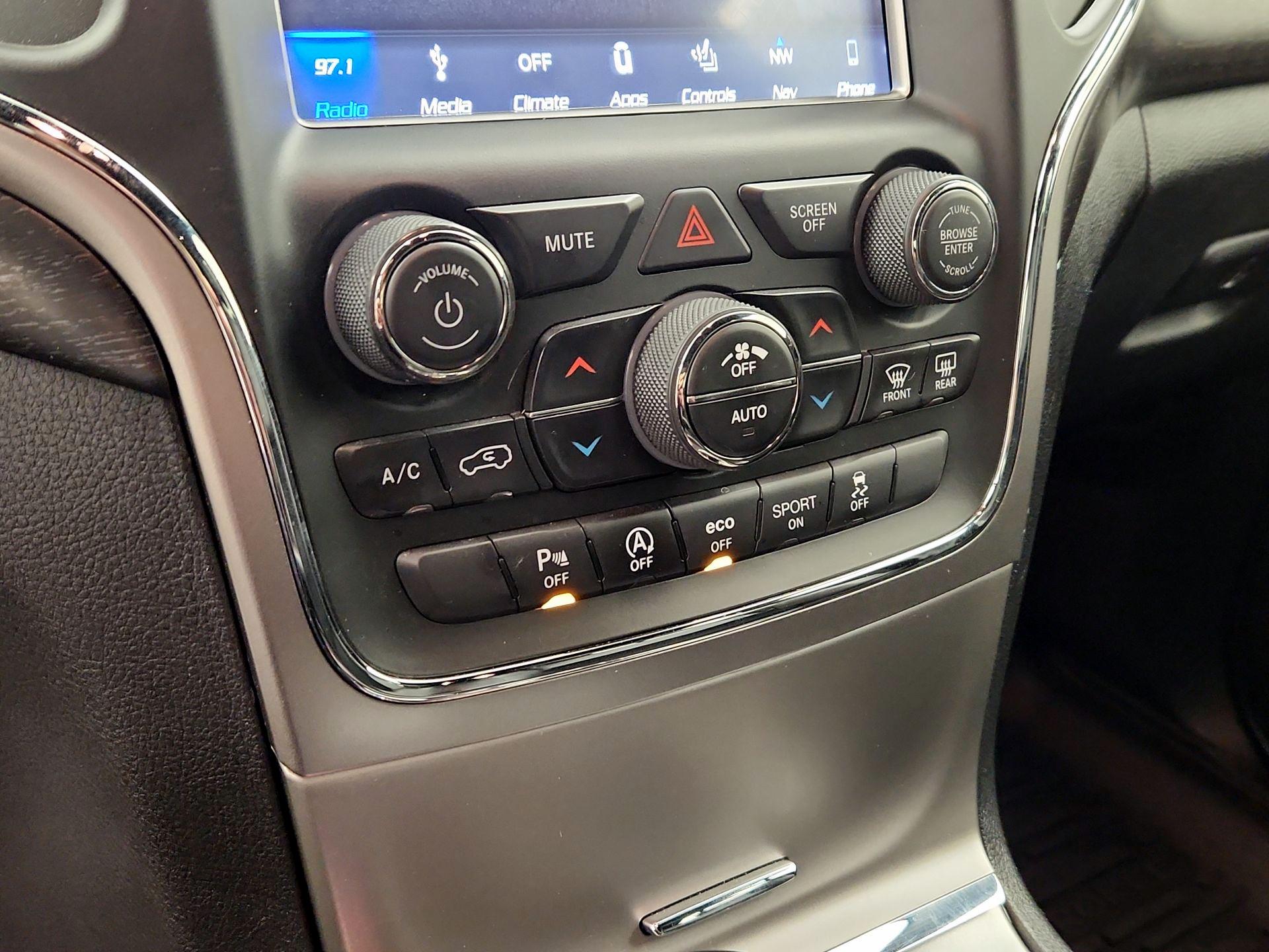 Thumbnail: 2018 Jeep Grand Cherokee - 17