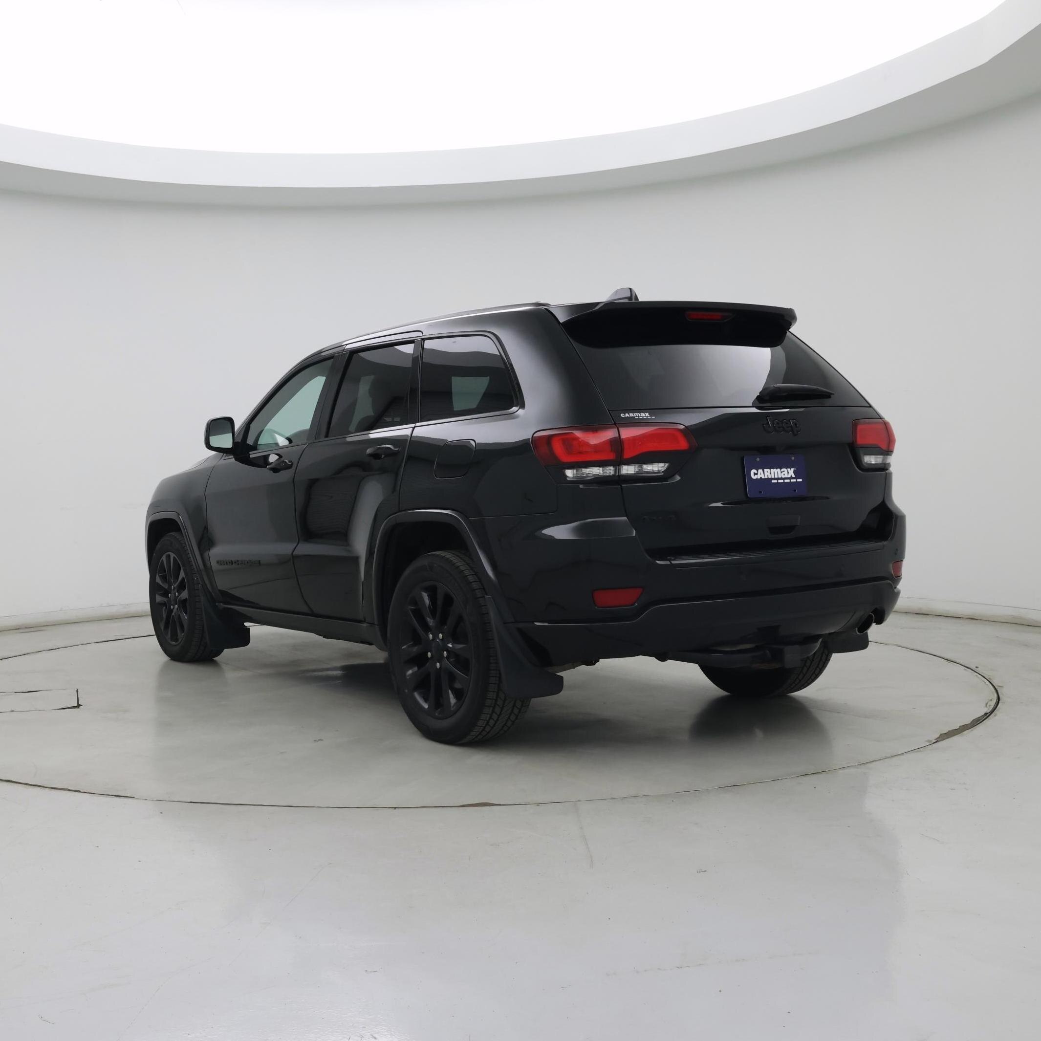 Thumbnail: 2018 Jeep Grand Cherokee - 2