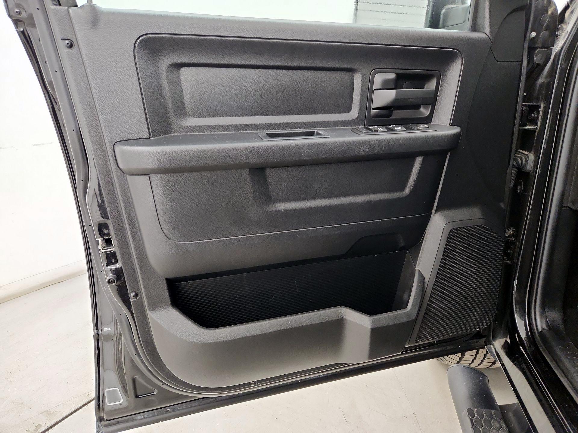 Thumbnail: 2016 RAM 1500 - 12