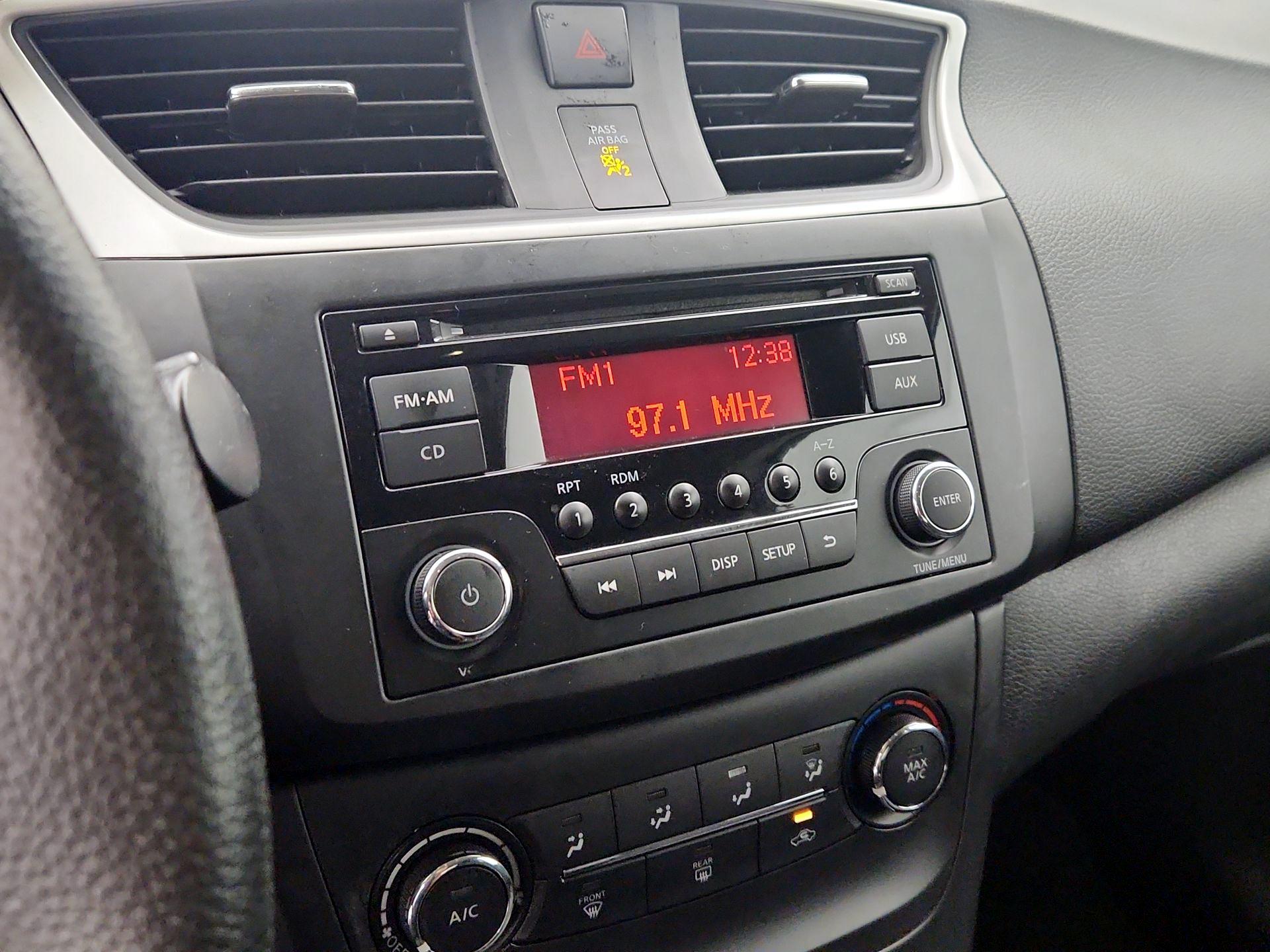 Thumbnail: 2017 Nissan Sentra - 14