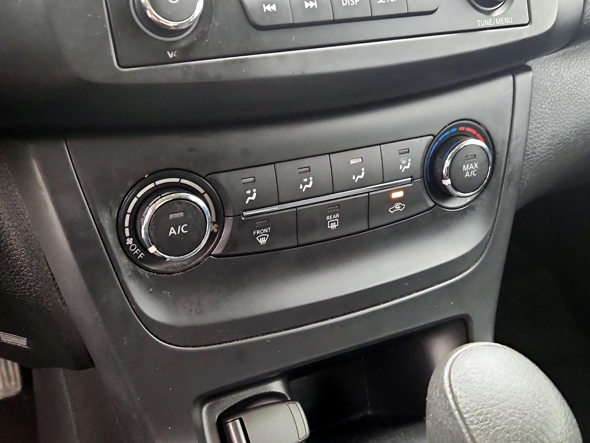 Thumbnail: 2017 Nissan Sentra - 15