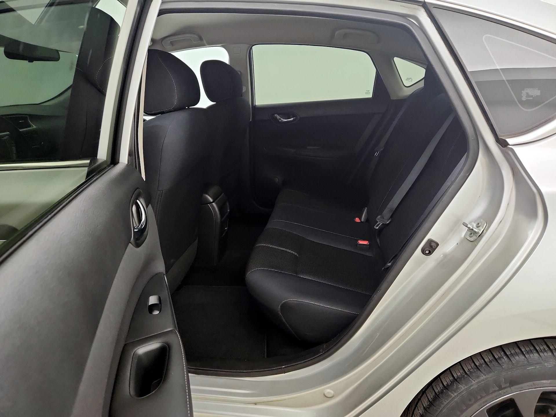 Thumbnail: 2017 Nissan Sentra - 18