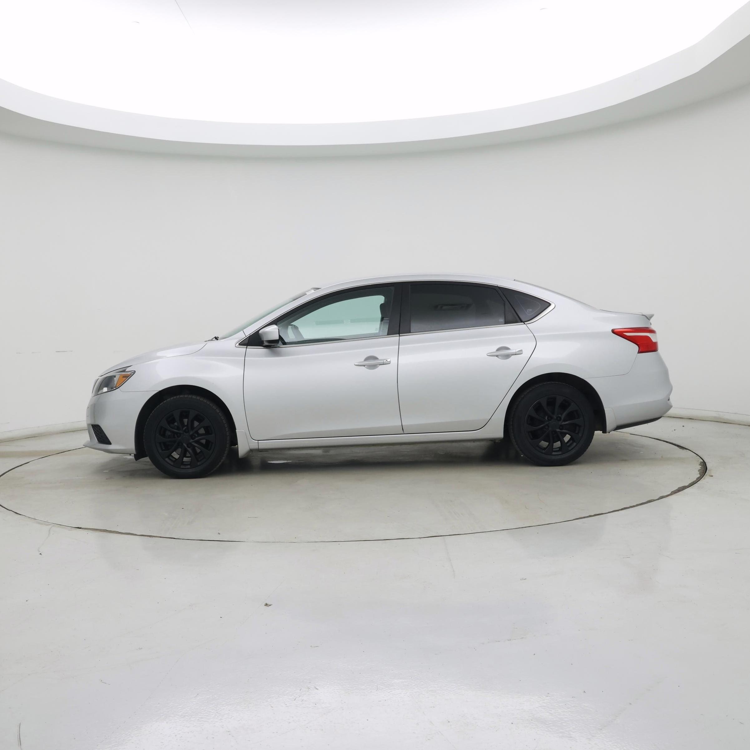 Thumbnail: 2017 Nissan Sentra - 3