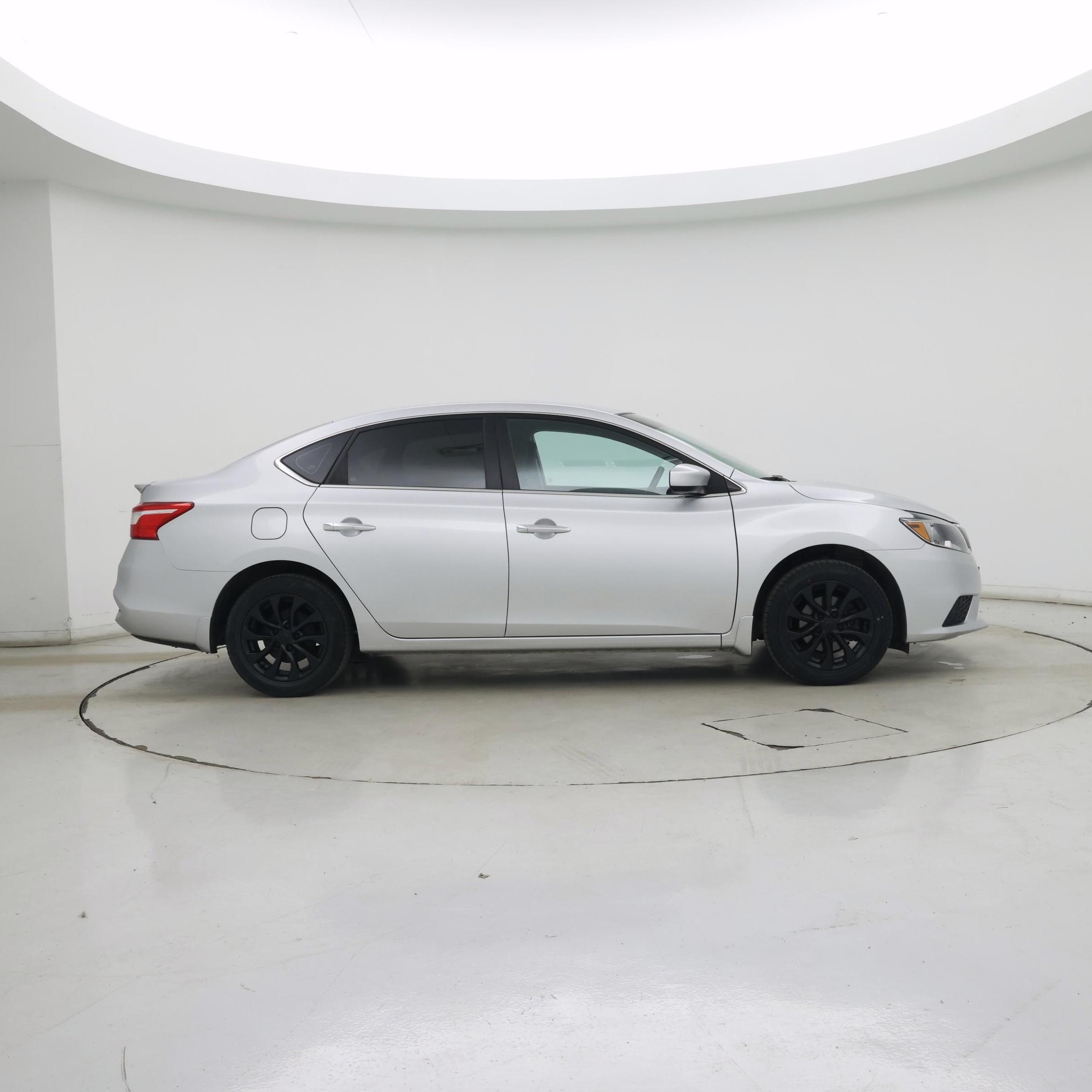 Thumbnail: 2017 Nissan Sentra - 7