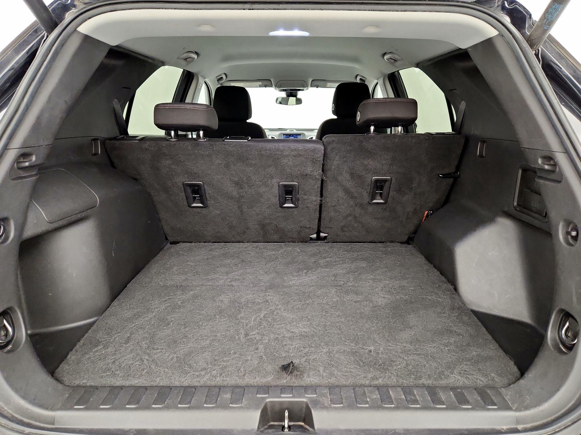 Thumbnail: 2020 Chevrolet Equinox - 20