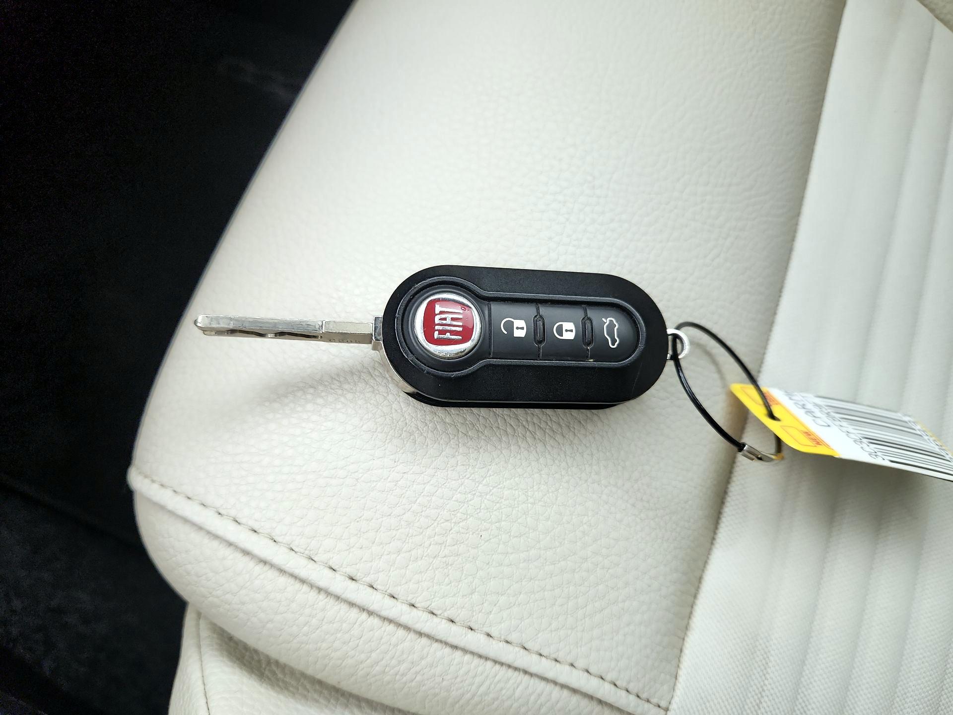 Thumbnail: 2015 Fiat 500 - 20