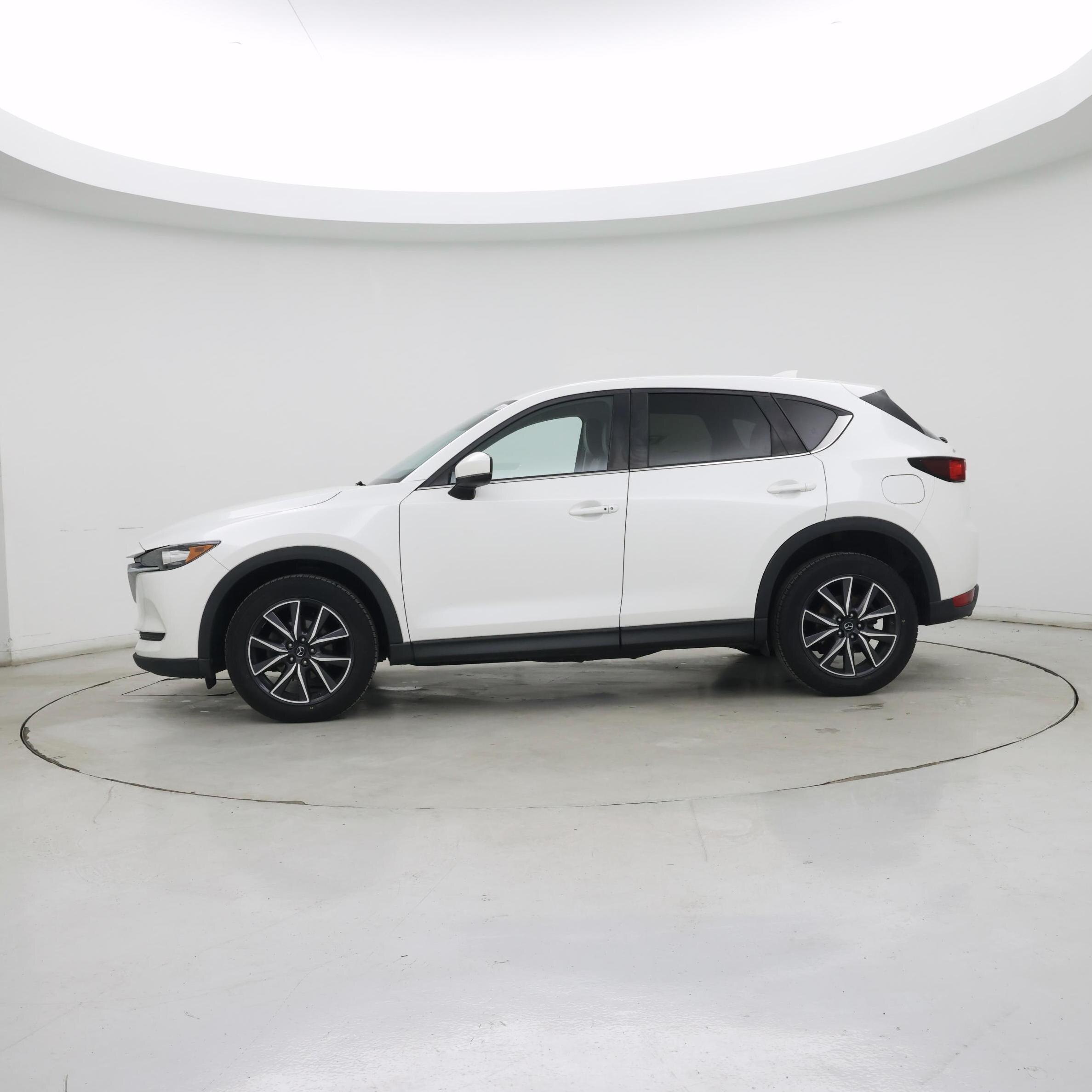 Thumbnail: 2018 Mazda CX-5 - 3