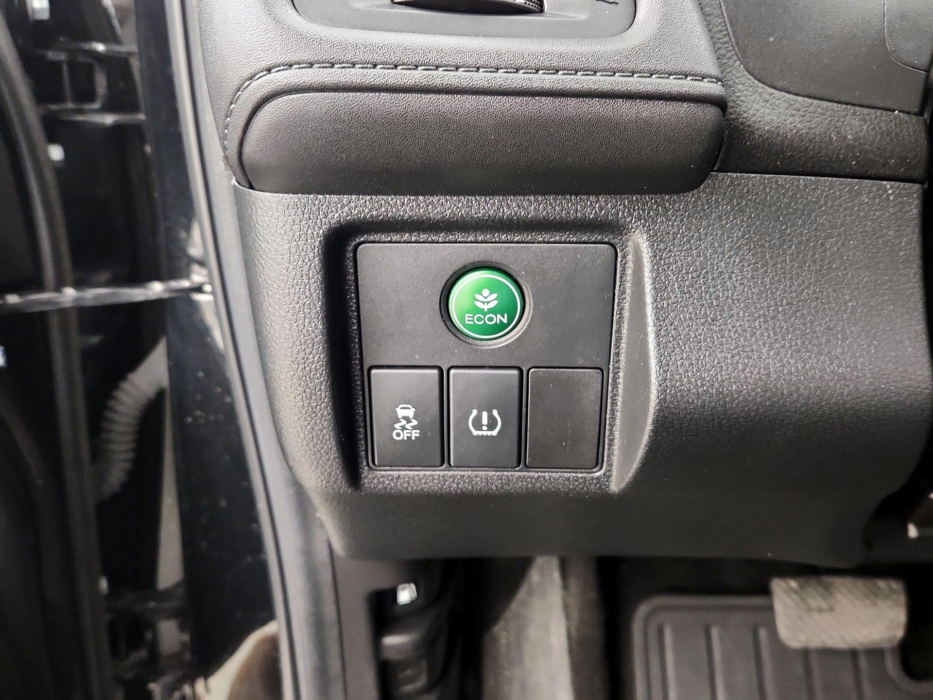 Thumbnail: 2017 Honda HR-V - 13