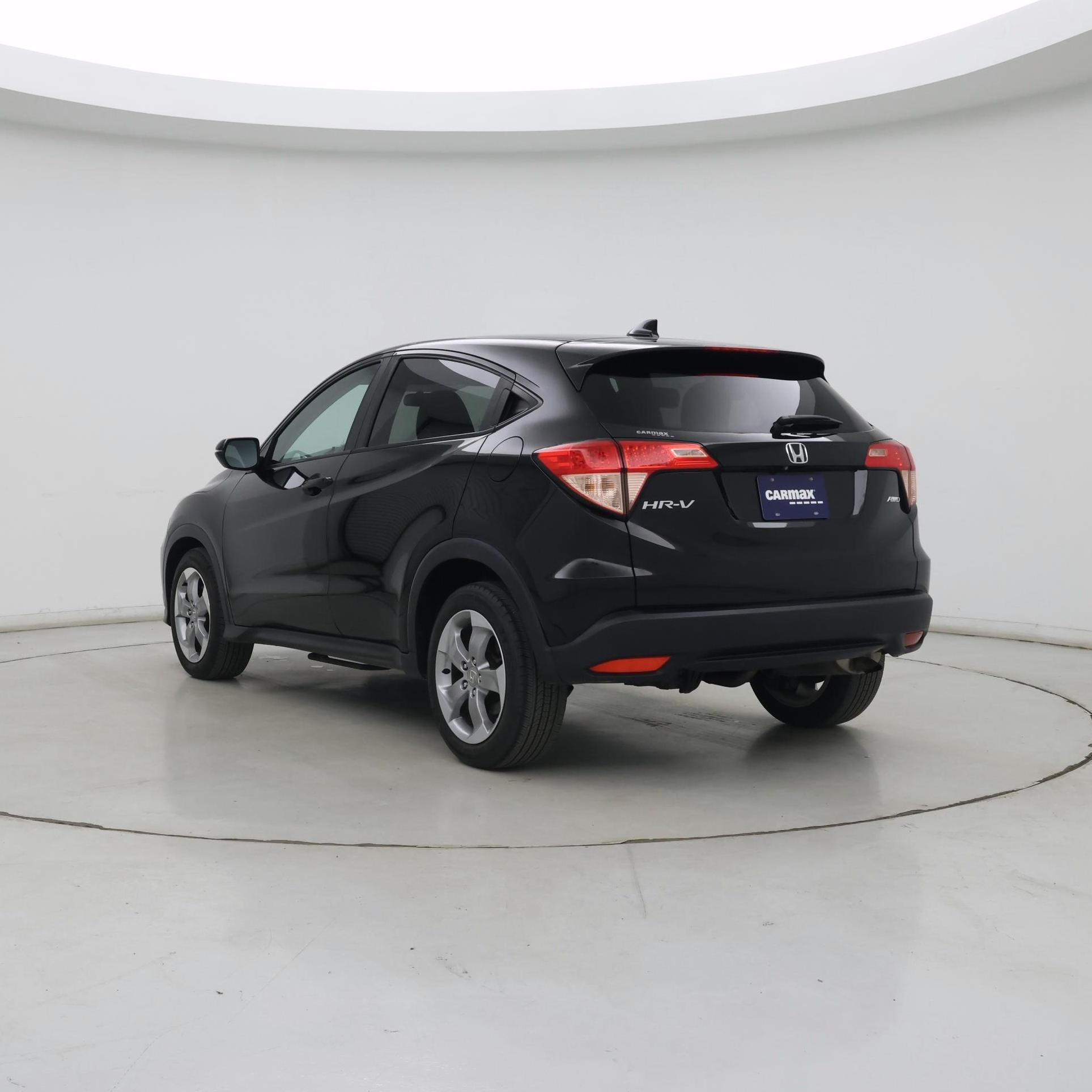 Thumbnail: 2017 Honda HR-V - 2