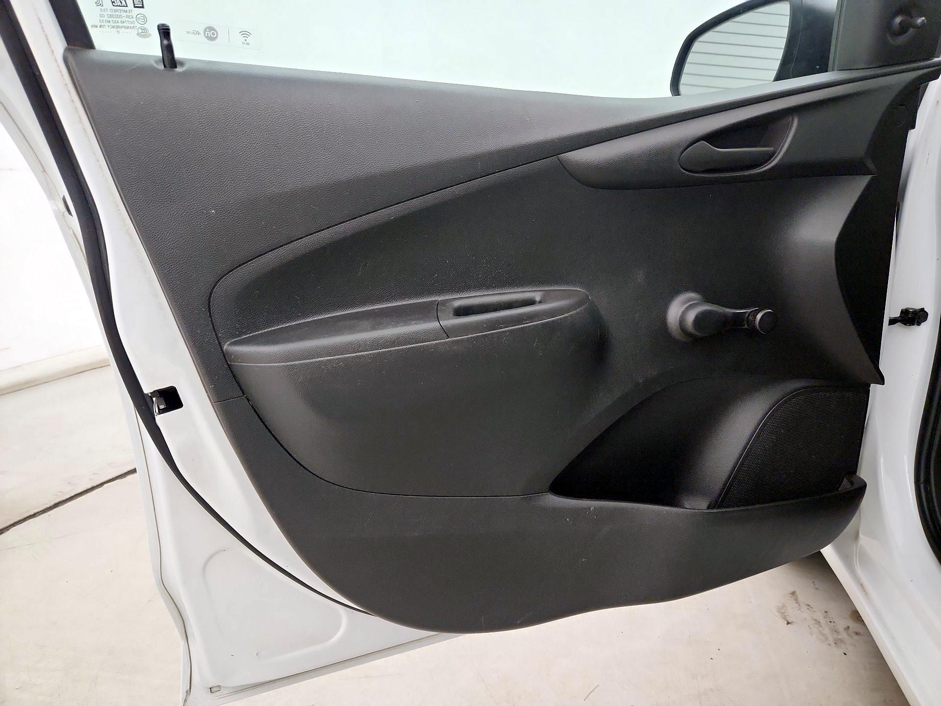 Thumbnail: 2017 Chevrolet Spark - 12