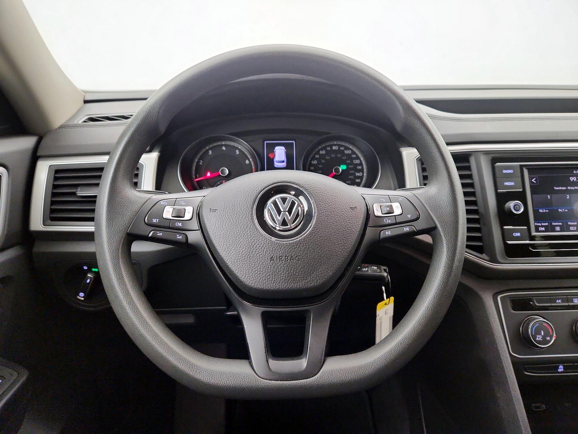 Thumbnail: 2018 Volkswagen Atlas - 10