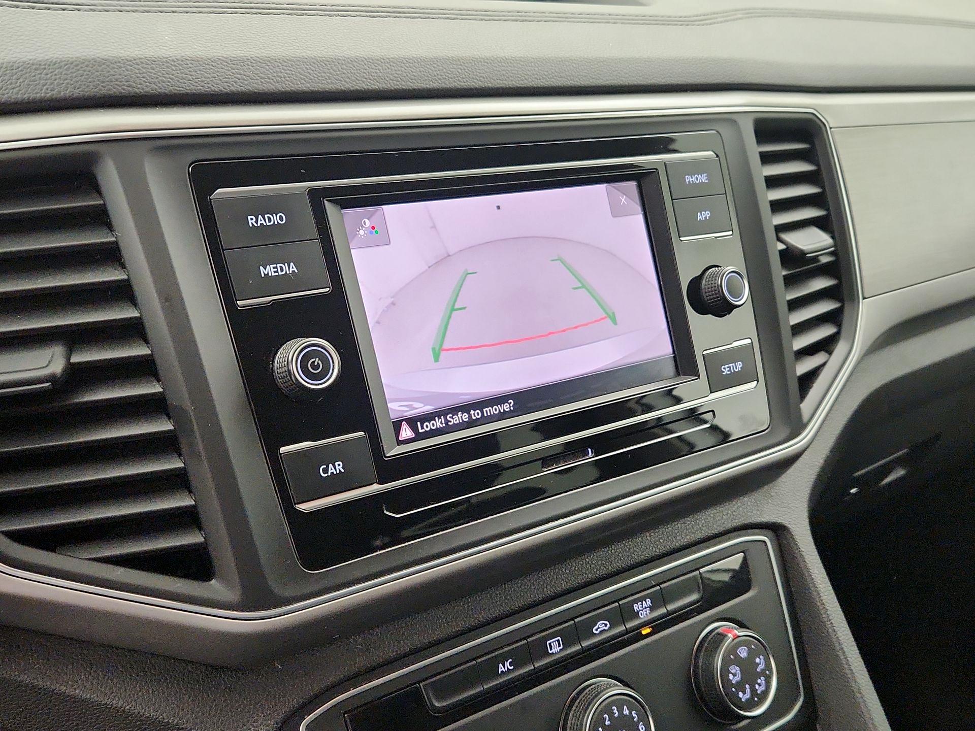 Thumbnail: 2018 Volkswagen Atlas - 14