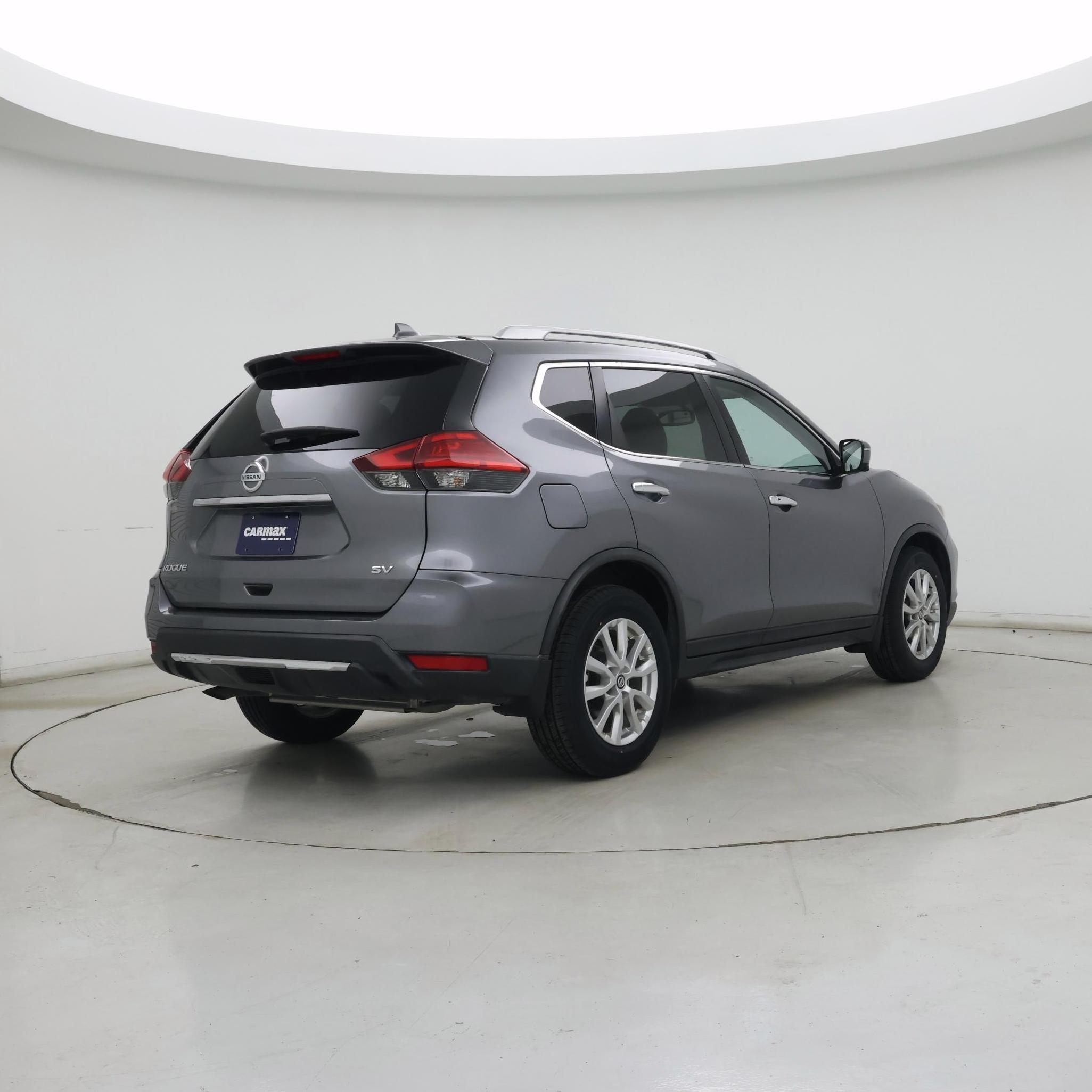 Thumbnail: 2017 Nissan Rogue - 8