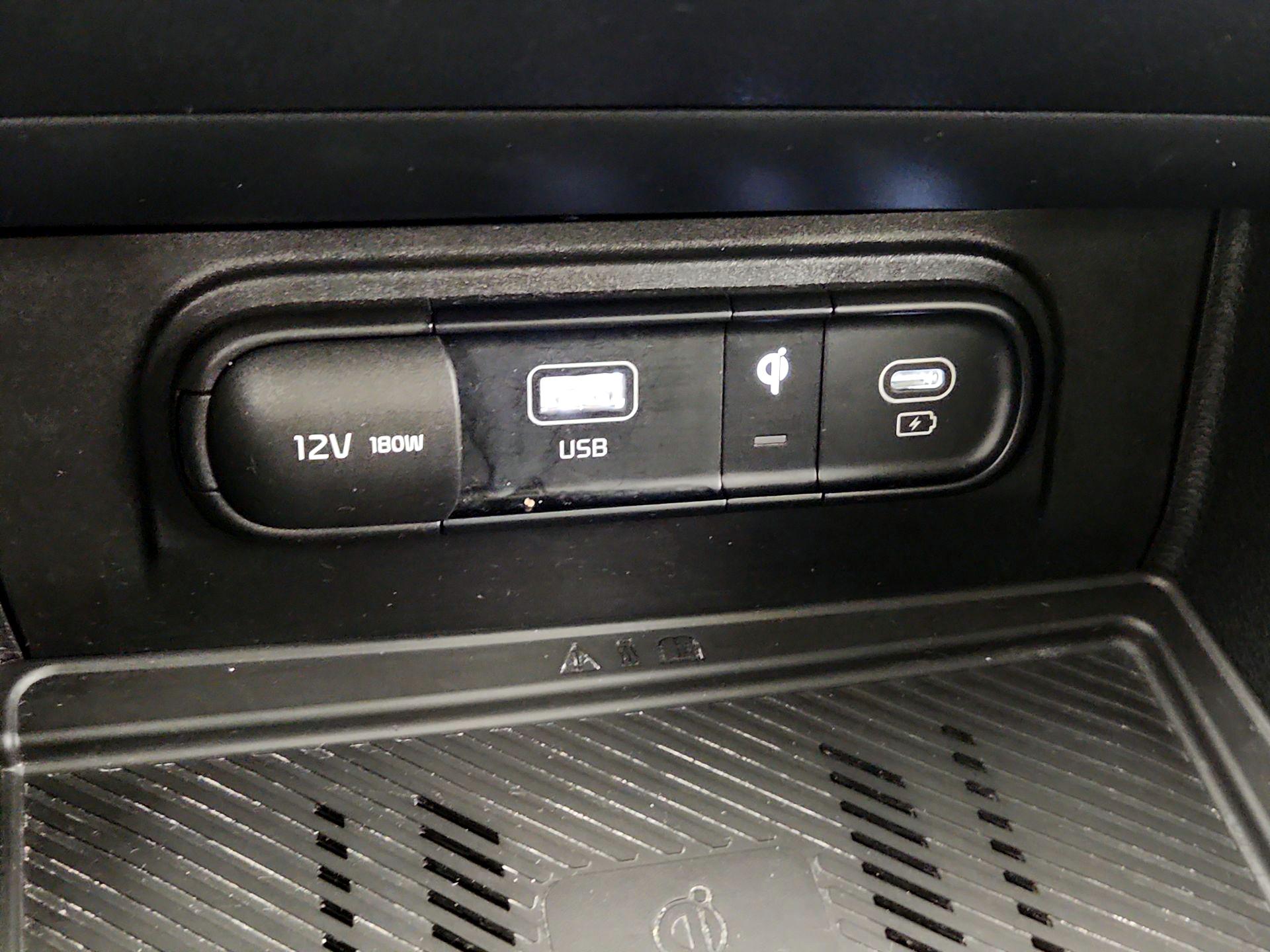 Thumbnail: 2023 Kia Sportage - 19