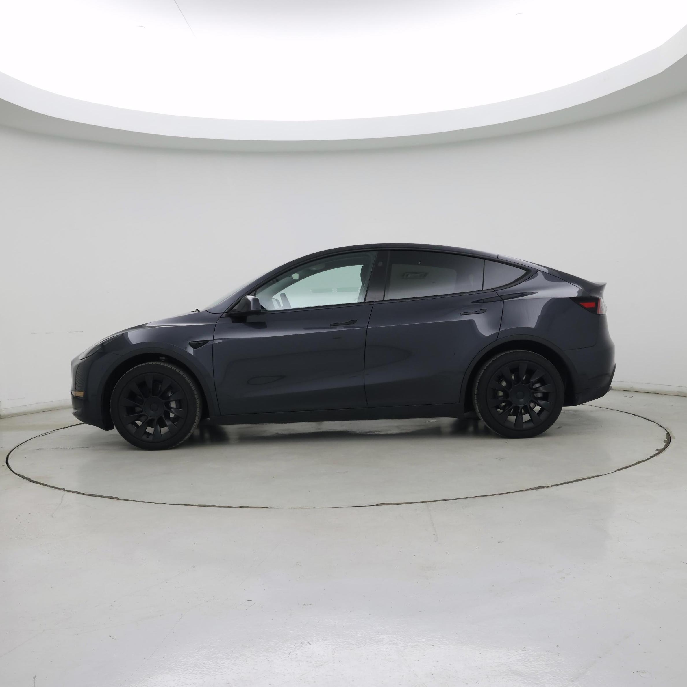 Thumbnail: 2024 Tesla Model Y - 3