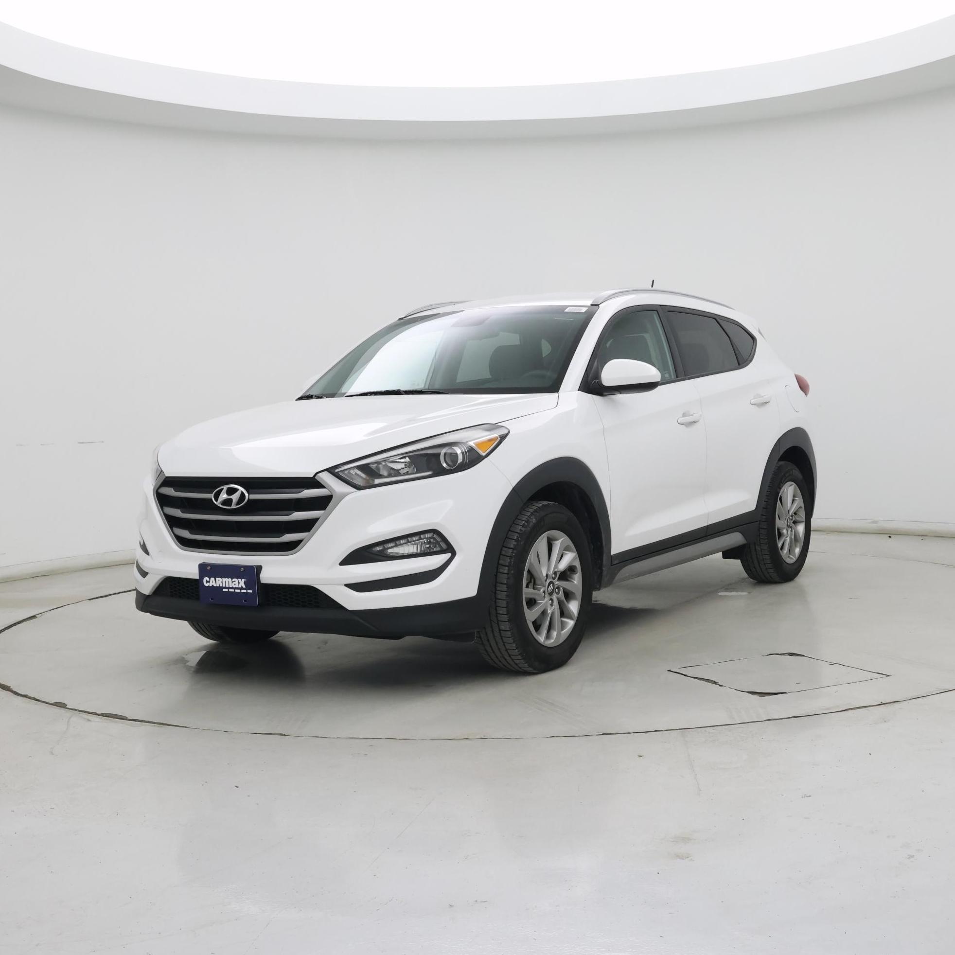 Thumbnail: 2017 Hyundai Tucson - 4