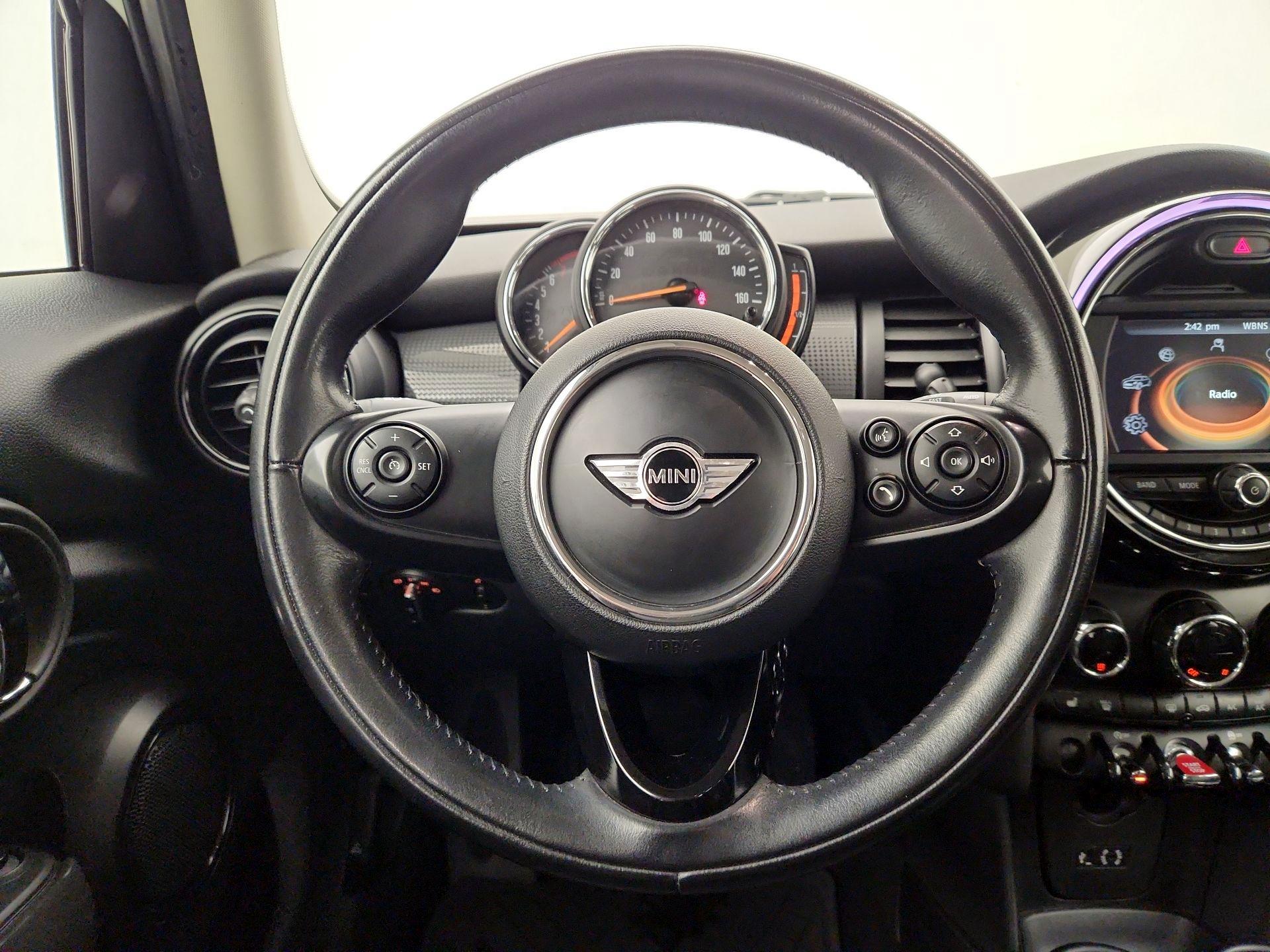 Thumbnail: 2018 MINI Cooper Hardtop - 10