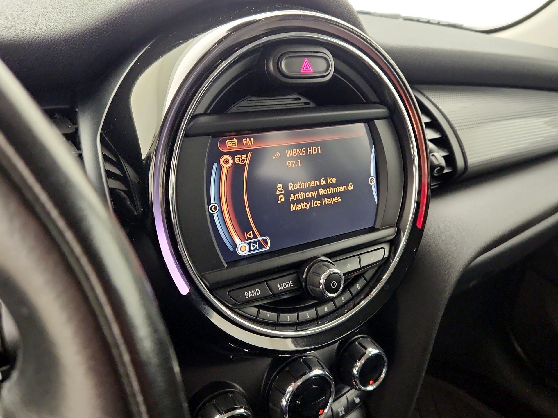 Thumbnail: 2018 MINI Cooper Hardtop - 15