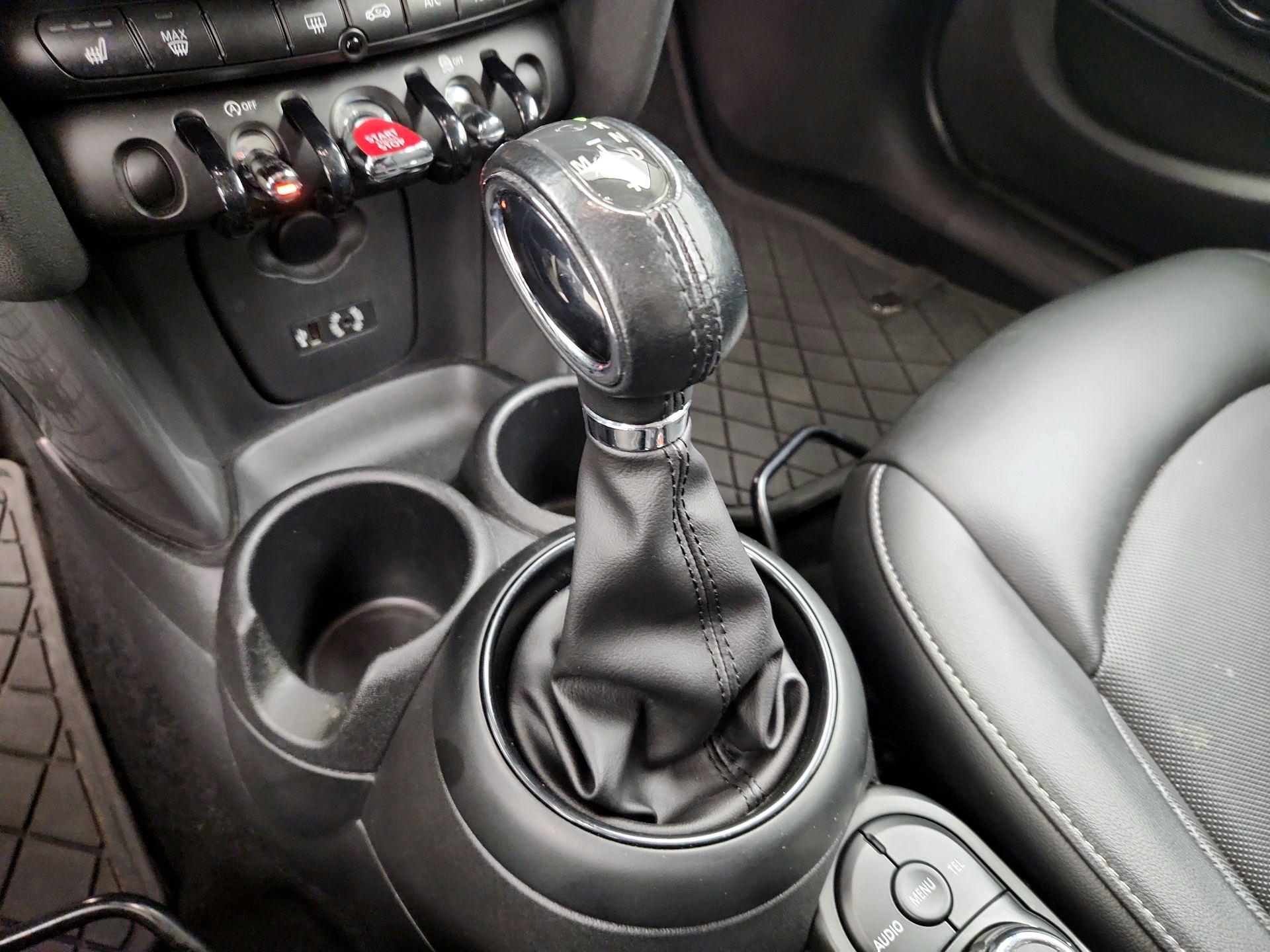 Thumbnail: 2018 MINI Cooper Hardtop - 17