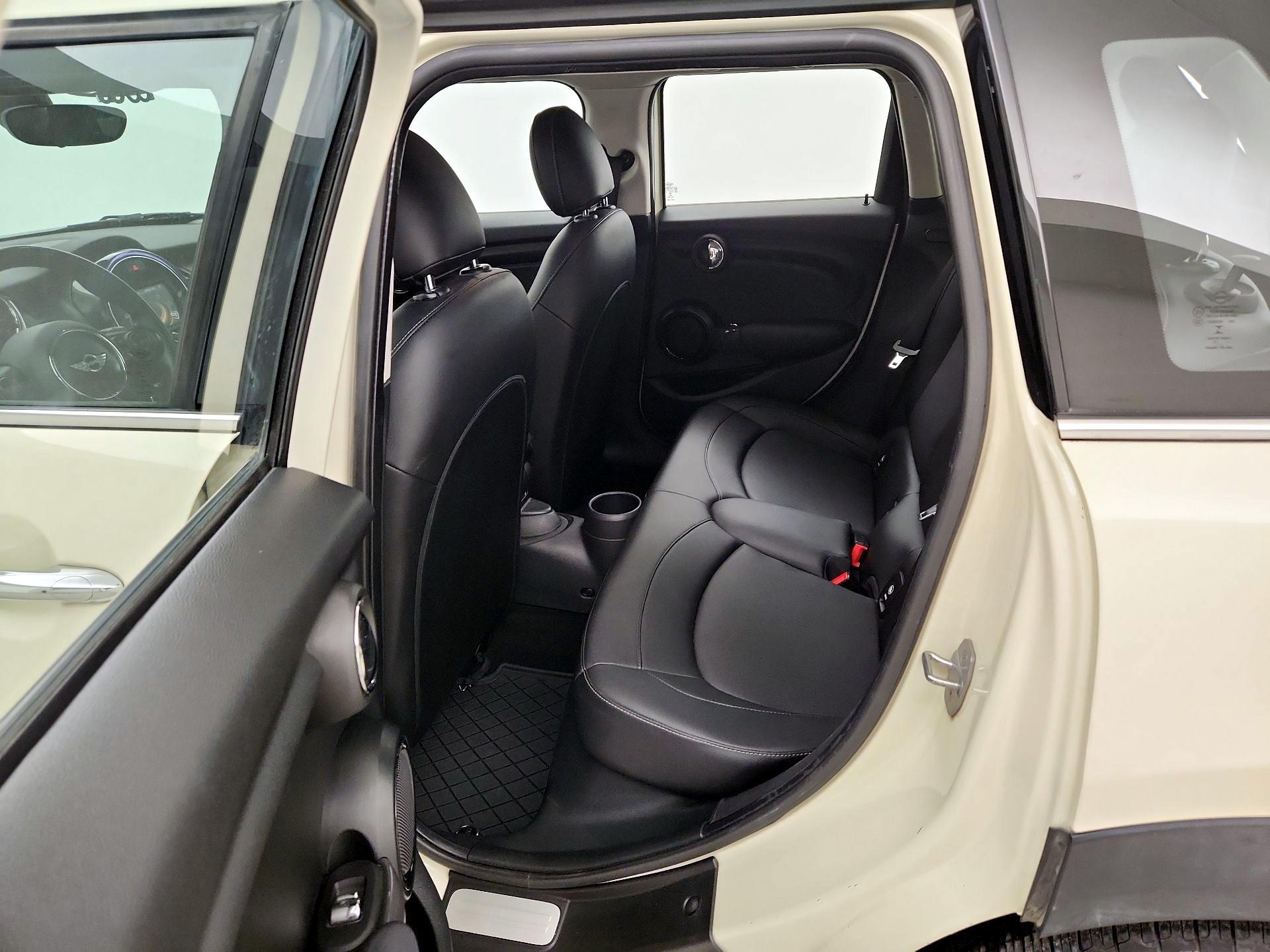 Thumbnail: 2018 MINI Cooper Hardtop - 19